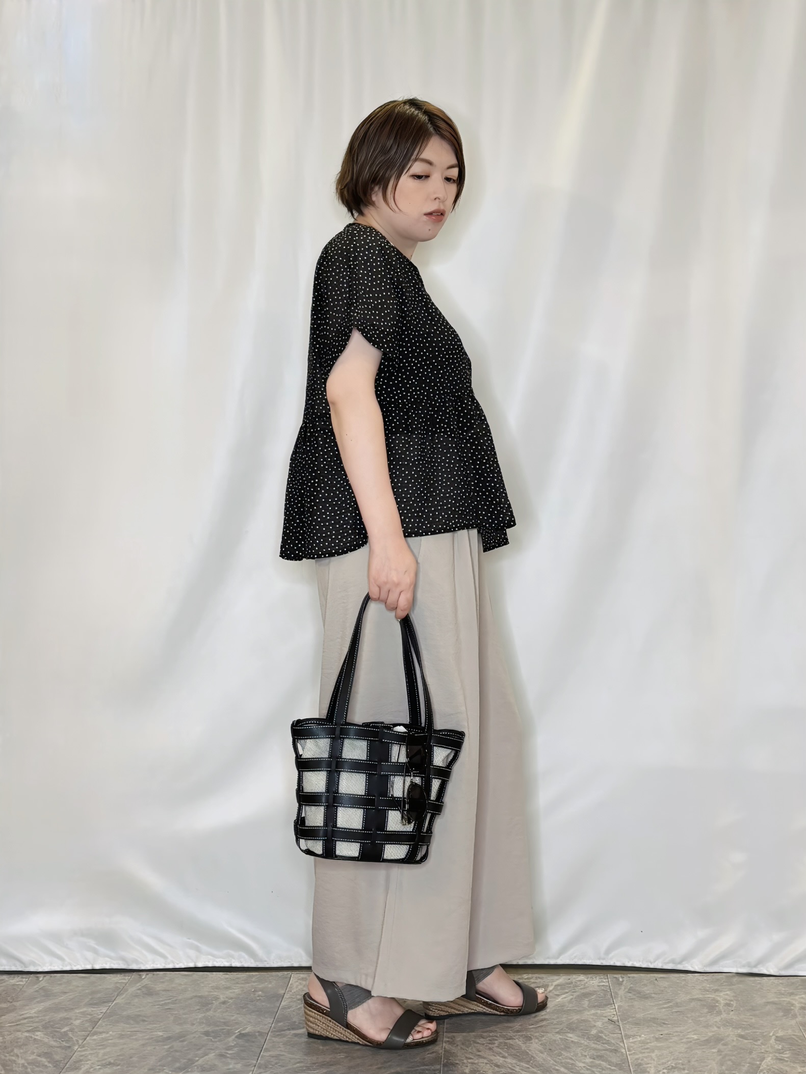 たみさんの「SHOO･LA･RUE｜2WAYシアーペプラムブラウス」を使ったコーディネート