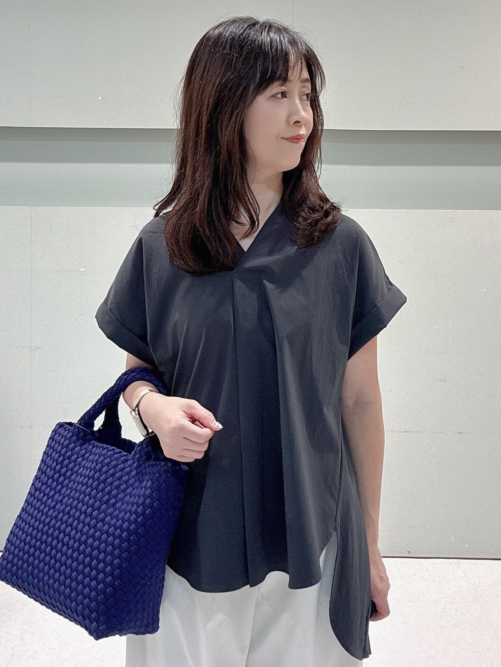 makiさんの「UNTITLED｜【多機能付き】バックプリーツデザインブラウス」を使ったコーディネート