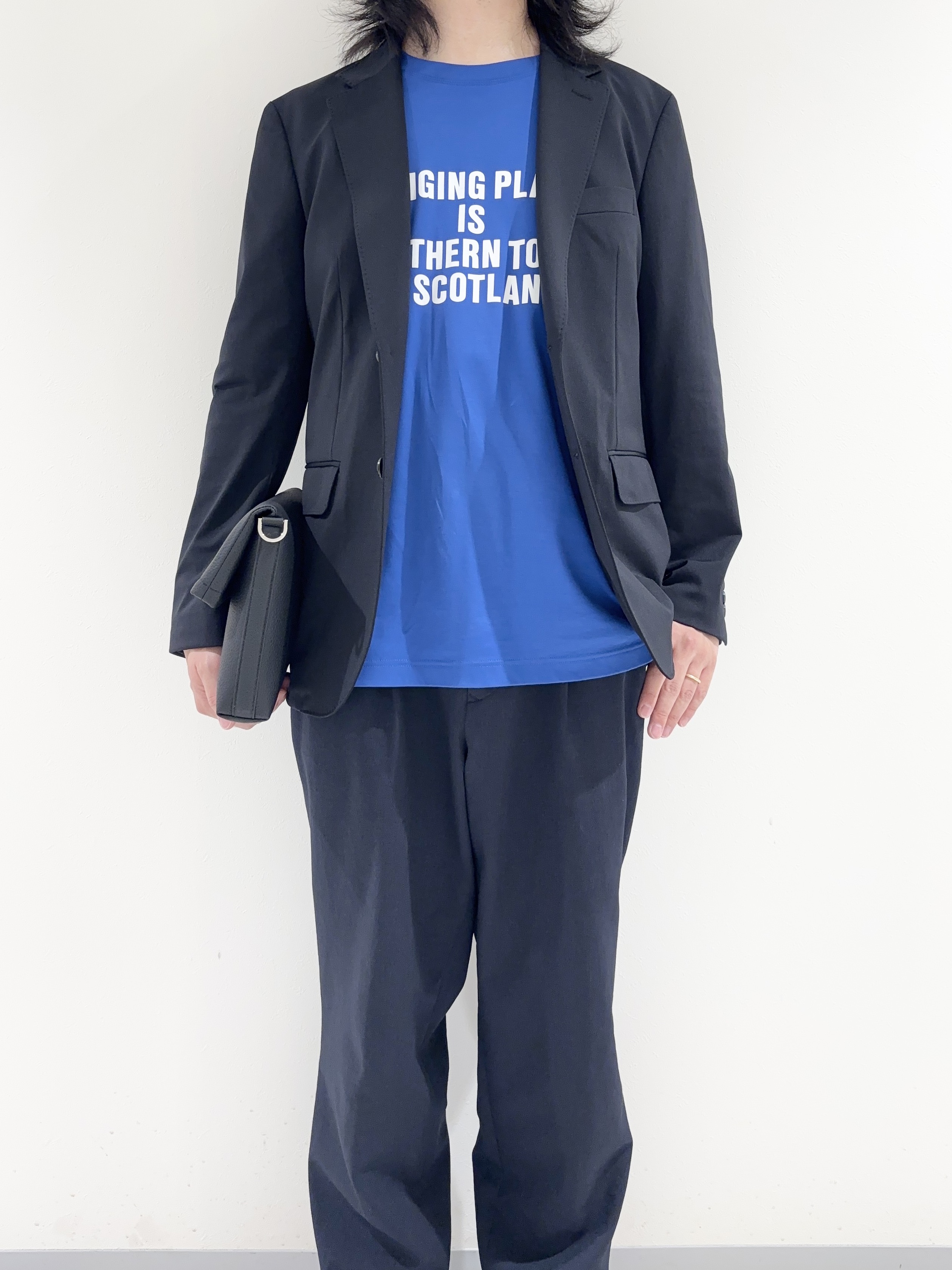 及川さんの「TAKEO KIKUCHI｜【360&deg;ストレッチ/軽量】None Of Stress ライト ジャケット（セットアップ対応）」を使ったコーディネート