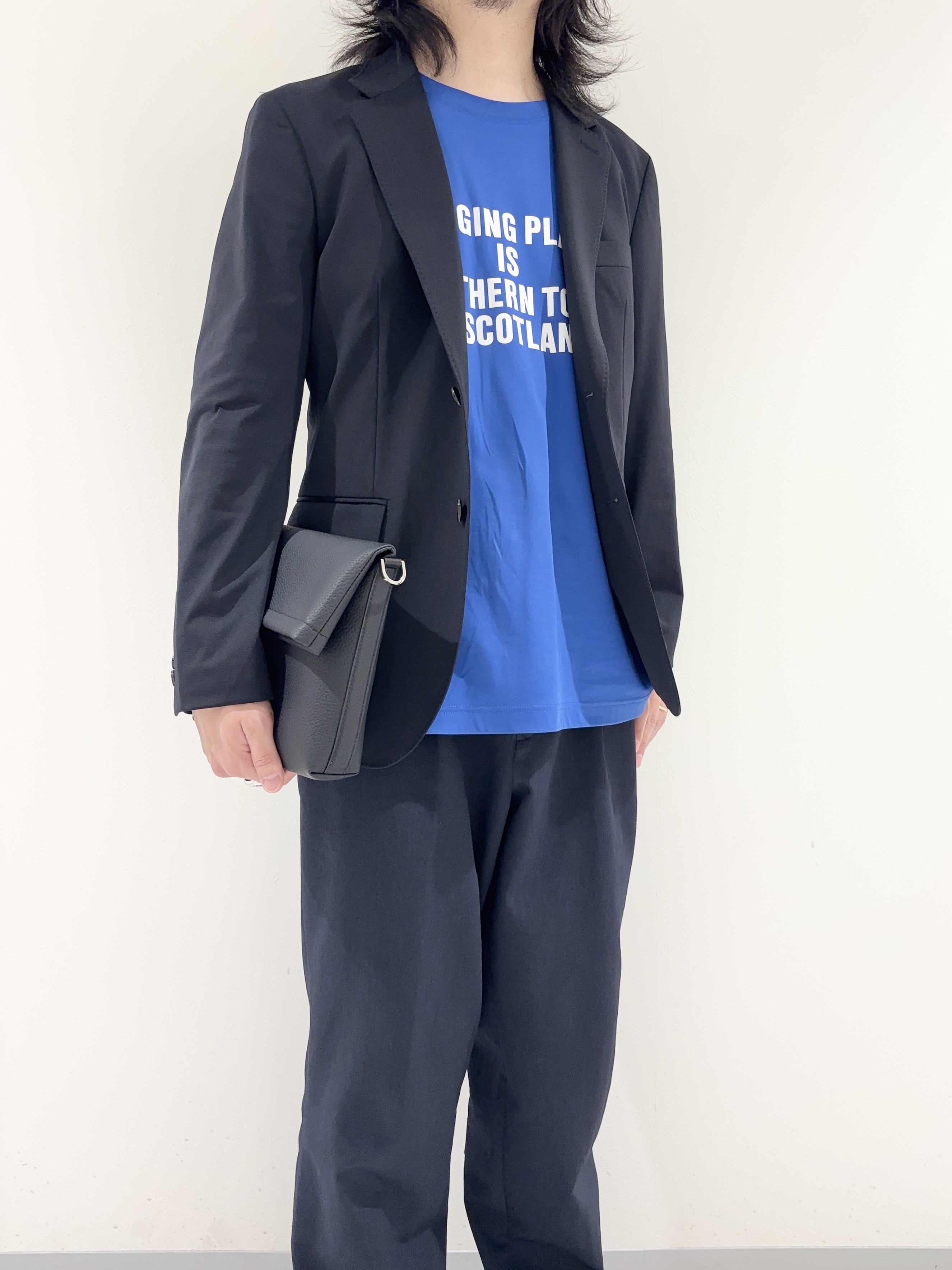 及川さんの「TAKEO KIKUCHI｜【360&deg;ストレッチ/軽量】None Of Stress ライト ジャケット（セットアップ対応）」を使ったコーディネート