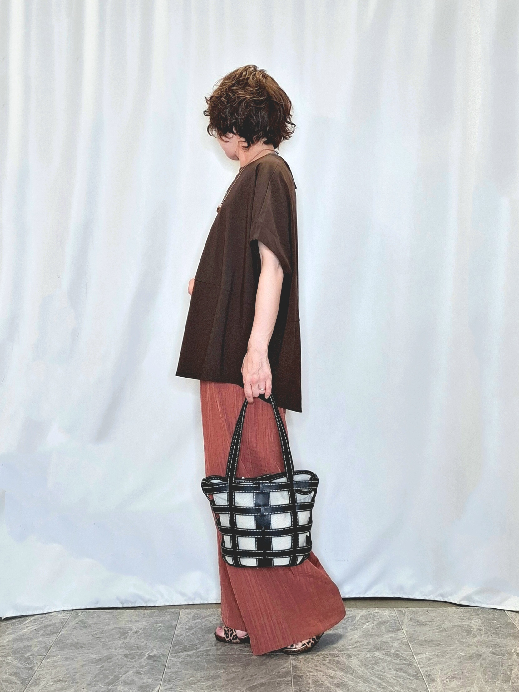 ぬーさんの「SHOO･LA･RUE｜【洗濯機可/セットアップ可】軽凛(かろりん) シンプル上品 ひんやり切替コクーントップス」を使ったコーディネート