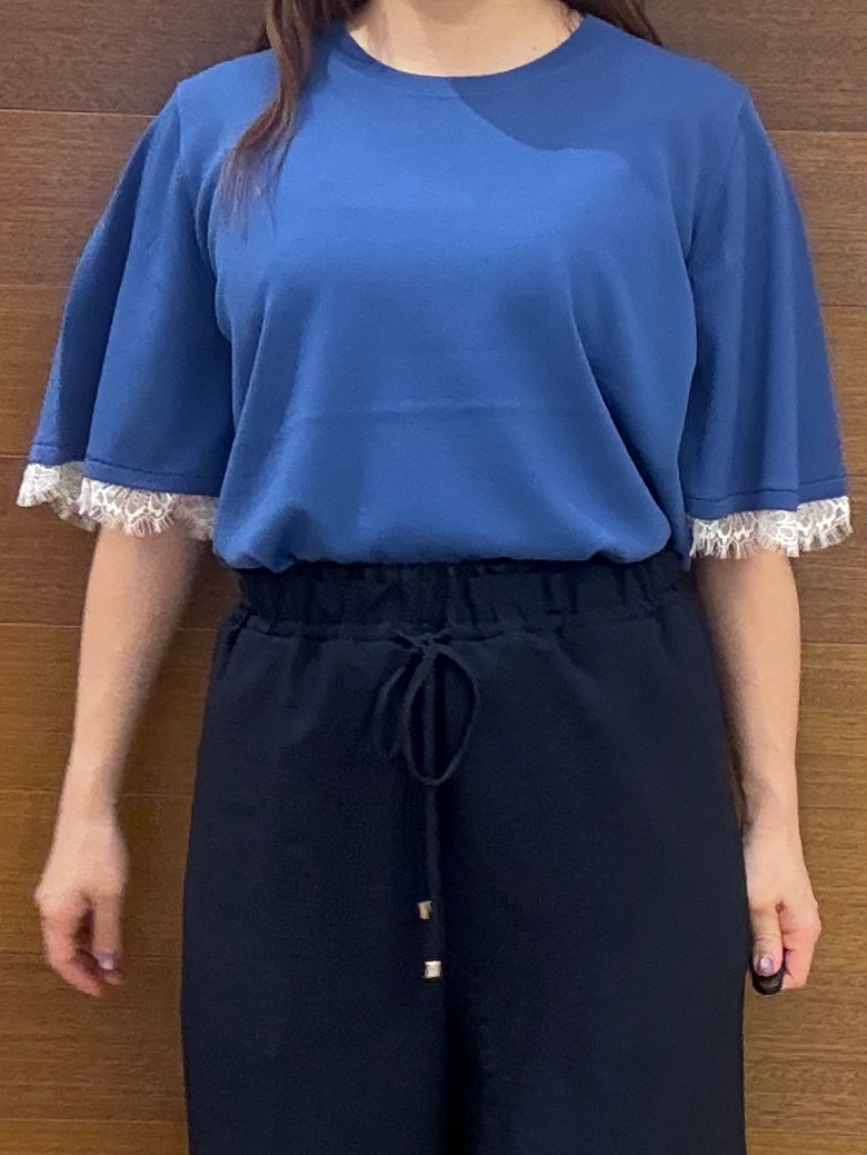 maichiさんの「OPAQUE.CLIP｜【遮熱性】袖口レース フレアスリーブニット《洗濯機OK／抗ピル》」を使ったコーディネート