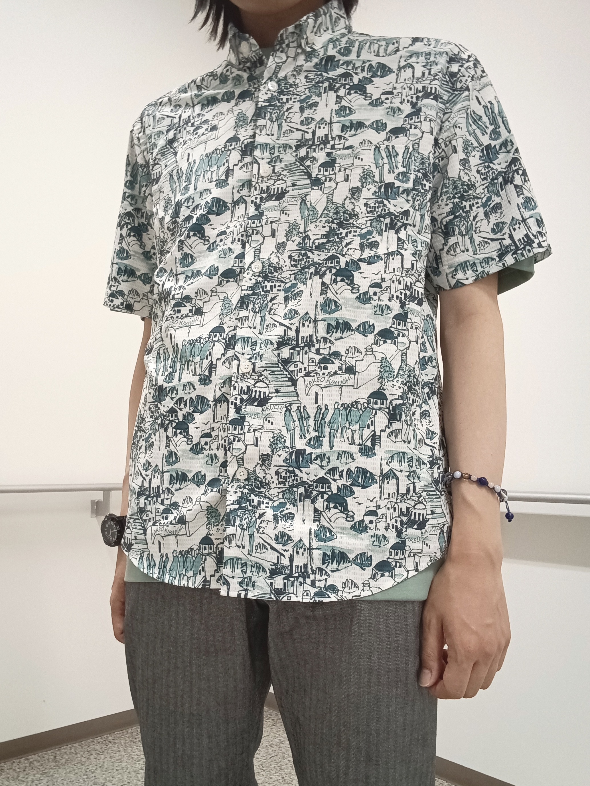 moritaさんの「TAKEO KIKUCHI｜JFP DotAir（R）リゾートプリント半袖シャツ」を使ったコーディネート