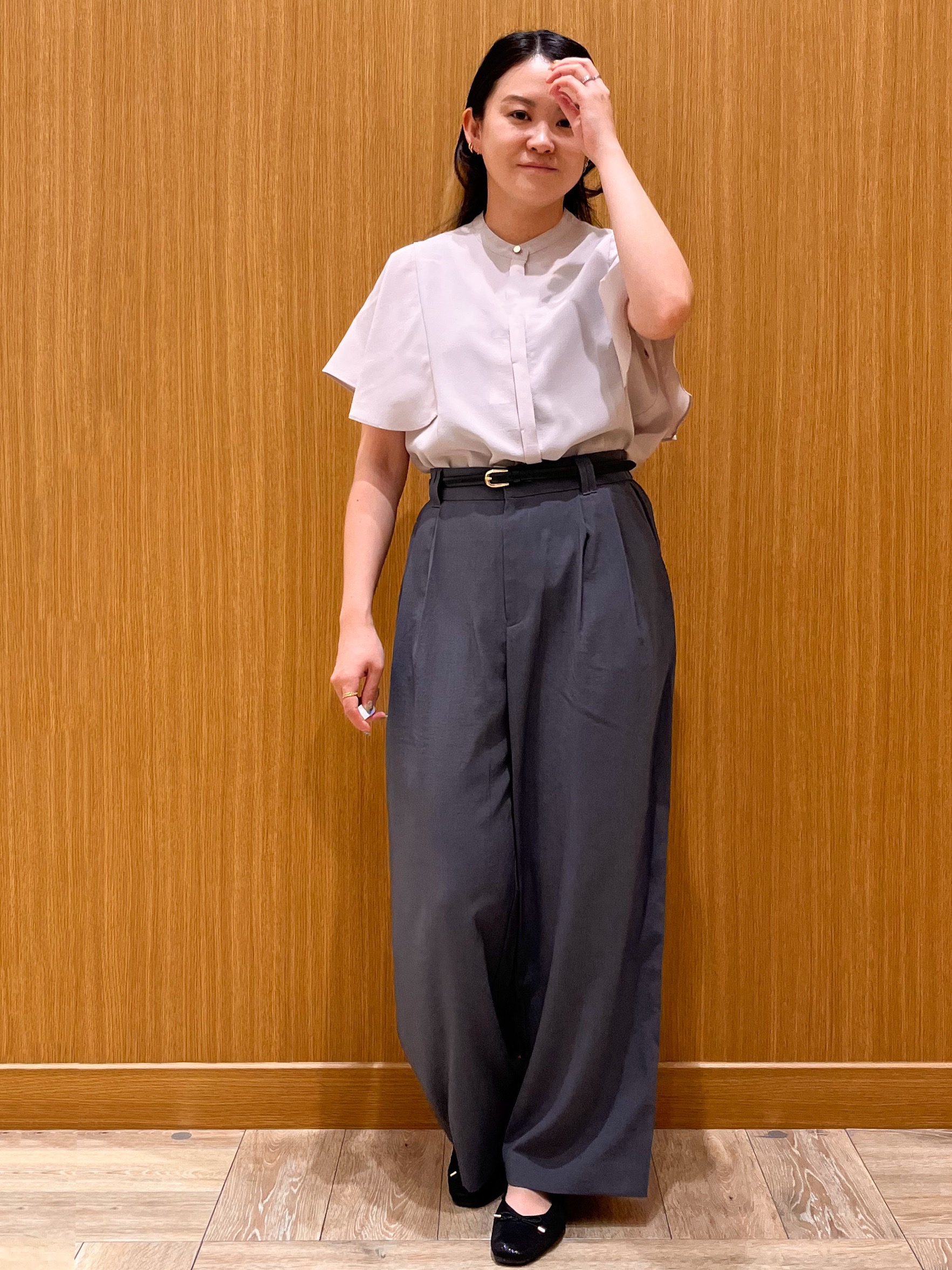 aさんの「OPAQUE.CLIP｜【接触冷感／吸水速乾】フレアスリーブブラウス《イージーアイロン／洗濯機OK》」を使ったコーディネート