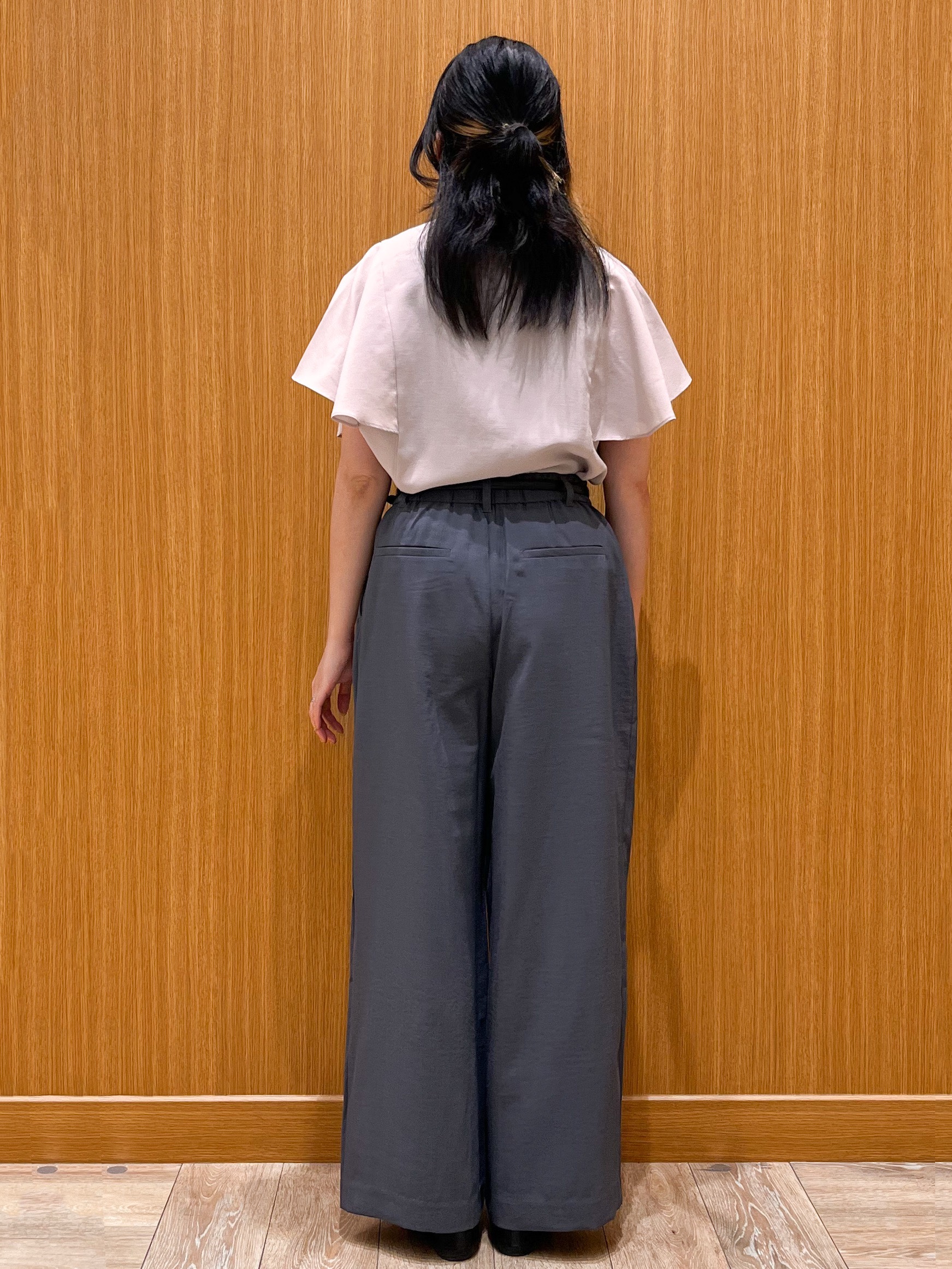 aさんの「OPAQUE.CLIP｜【接触冷感／吸水速乾】フレアスリーブブラウス《イージーアイロン／洗濯機OK》」を使ったコーディネート