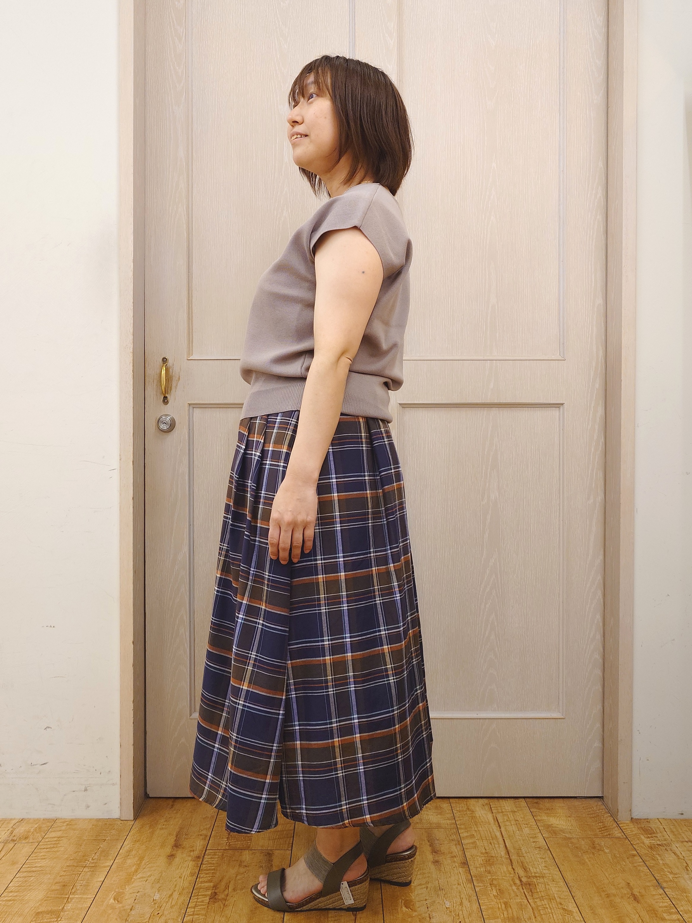 とろろさんの「SHOO･LA･RUE｜【ひんやり/洗濯機可/S-LL】インせず着られる 大人シンプルサマーニット」を使ったコーディネート