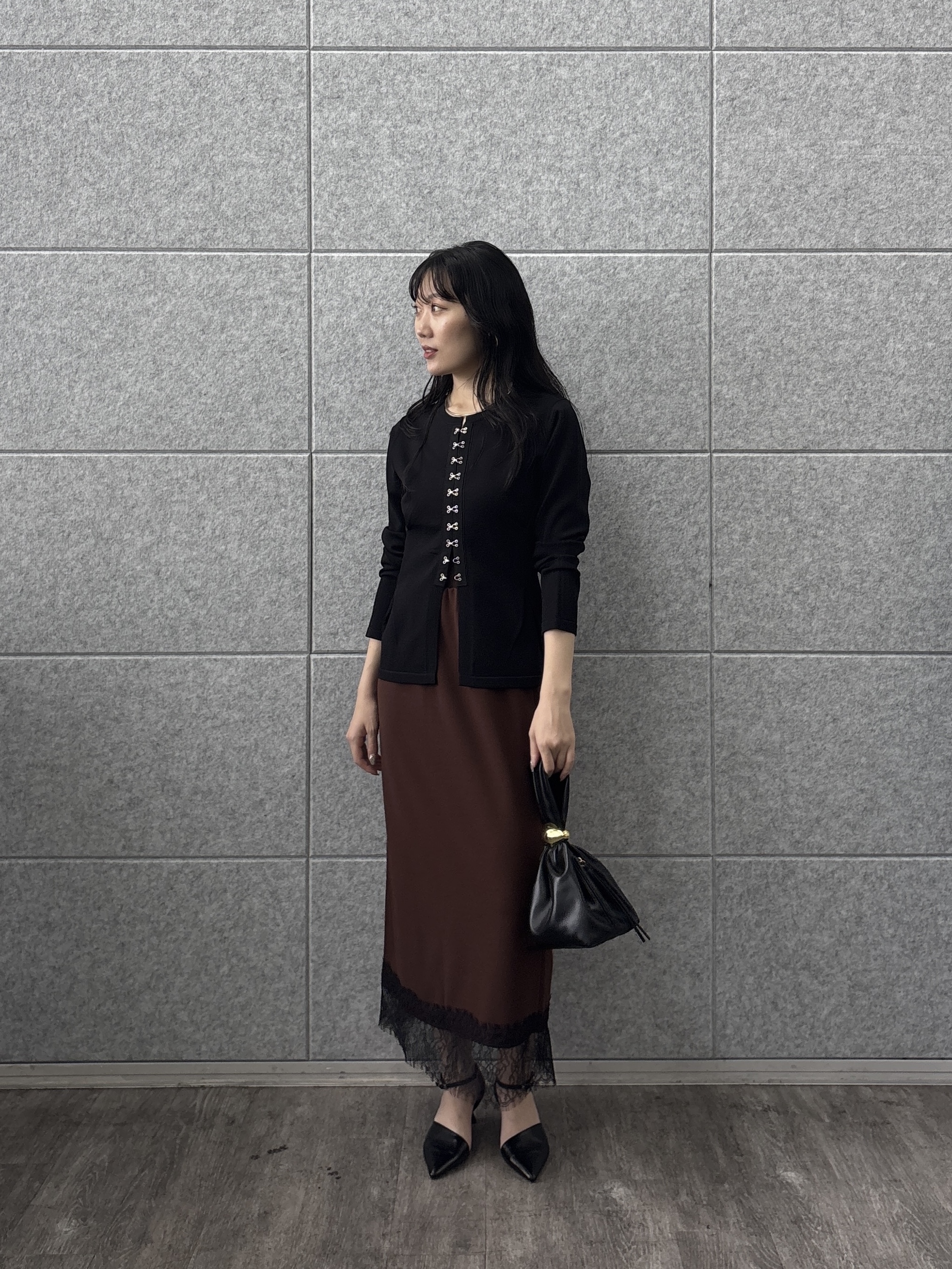 rinaさんの「INDIVI｜裾レース ストレートスカート」を使ったコーディネート