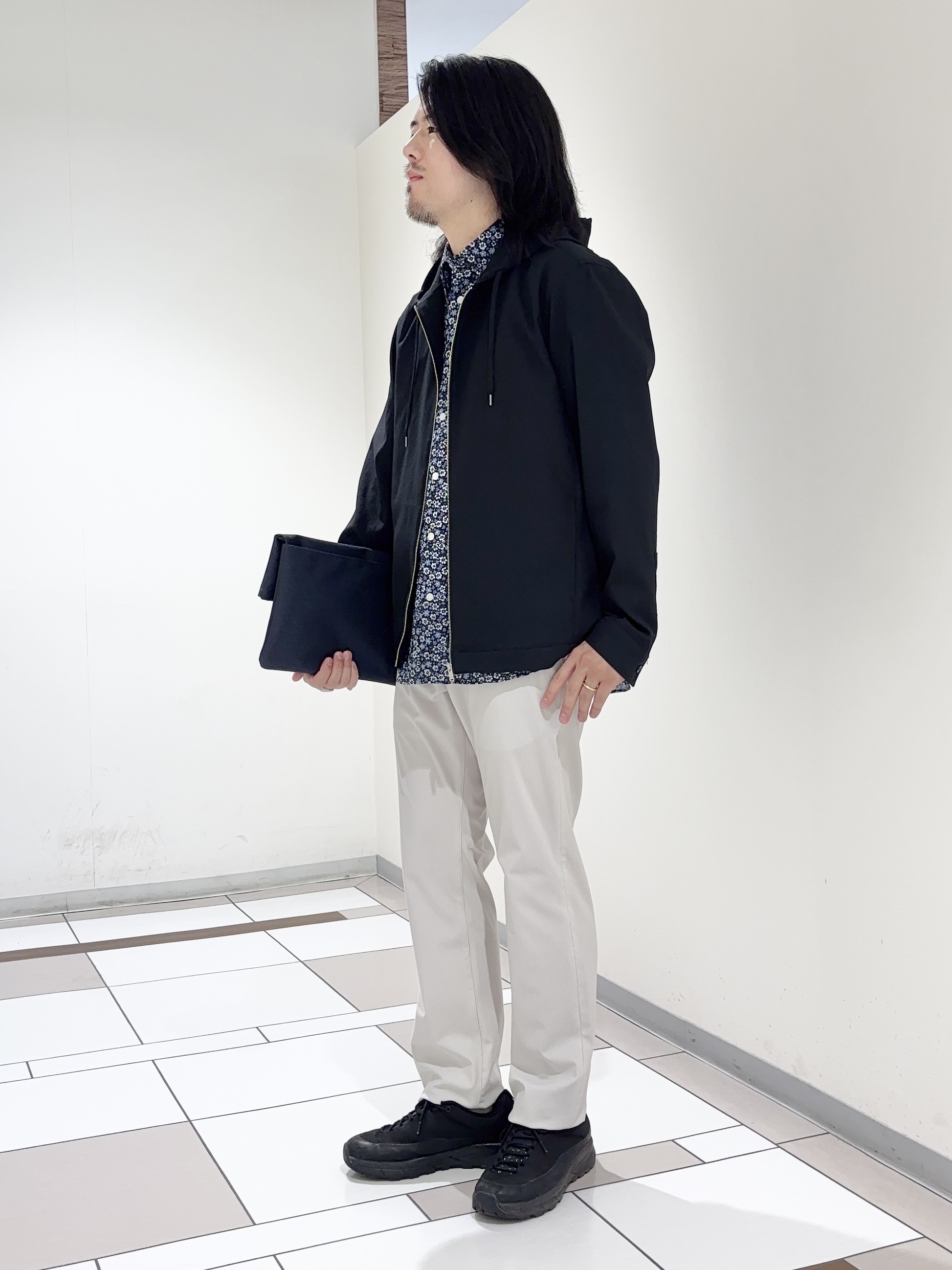 及川さんの「TAKEO KIKUCHI｜【撥水・洗える・シワになりにくい】 リランチェ（R） フードブルゾン」を使ったコーディネート