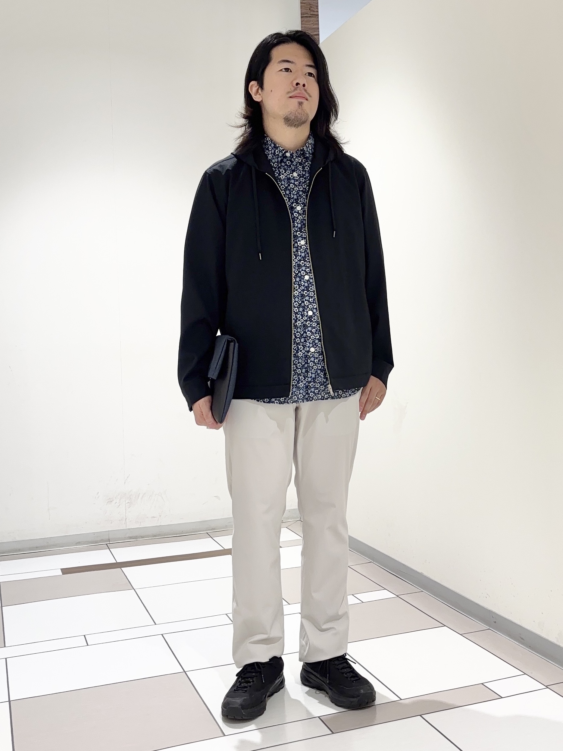 及川さんの「TAKEO KIKUCHI｜【撥水・洗える・シワになりにくい】 リランチェ（R） フードブルゾン」を使ったコーディネート