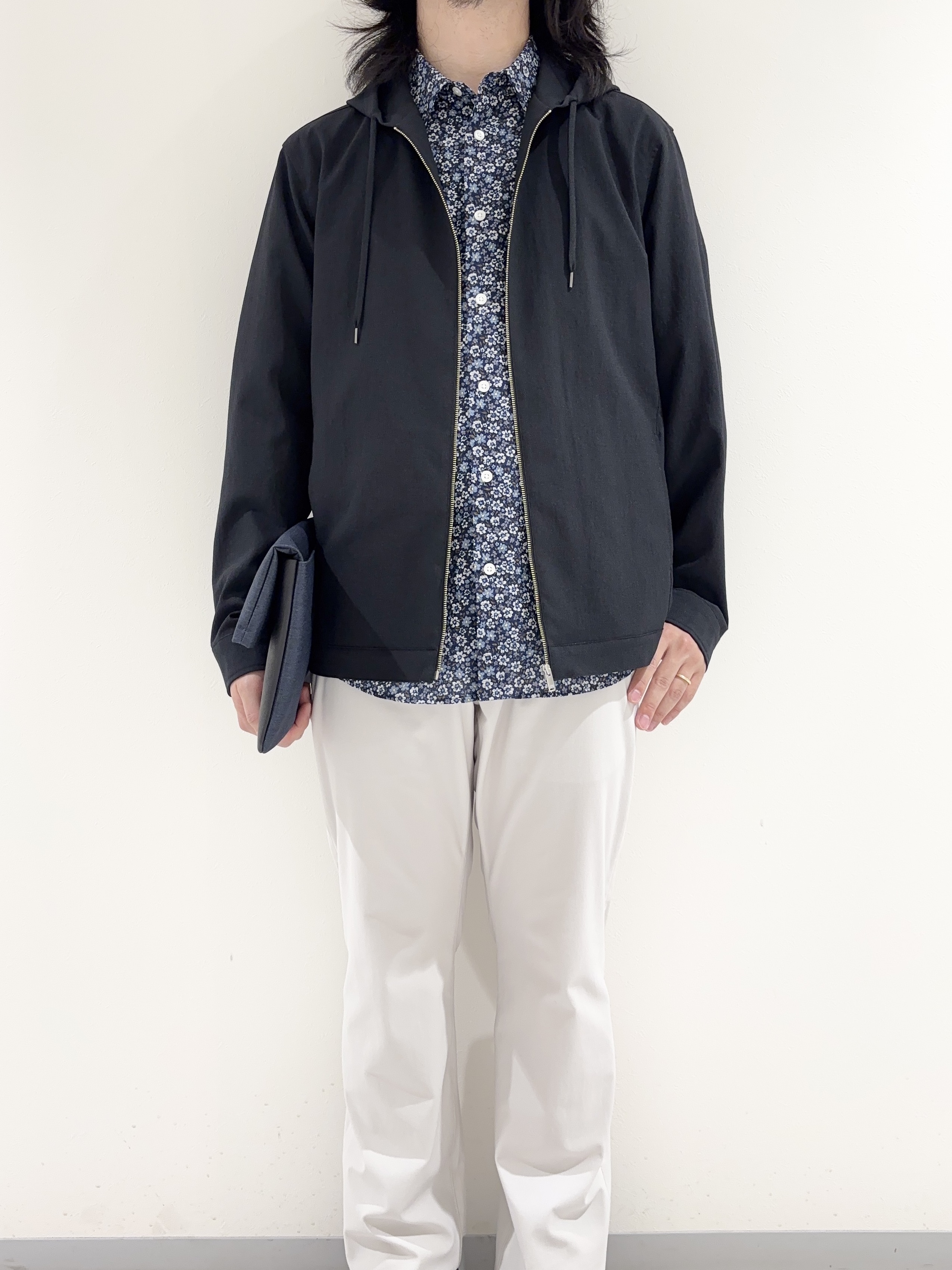 及川さんの「TAKEO KIKUCHI｜【撥水・洗える・シワになりにくい】 リランチェ（R） フードブルゾン」を使ったコーディネート