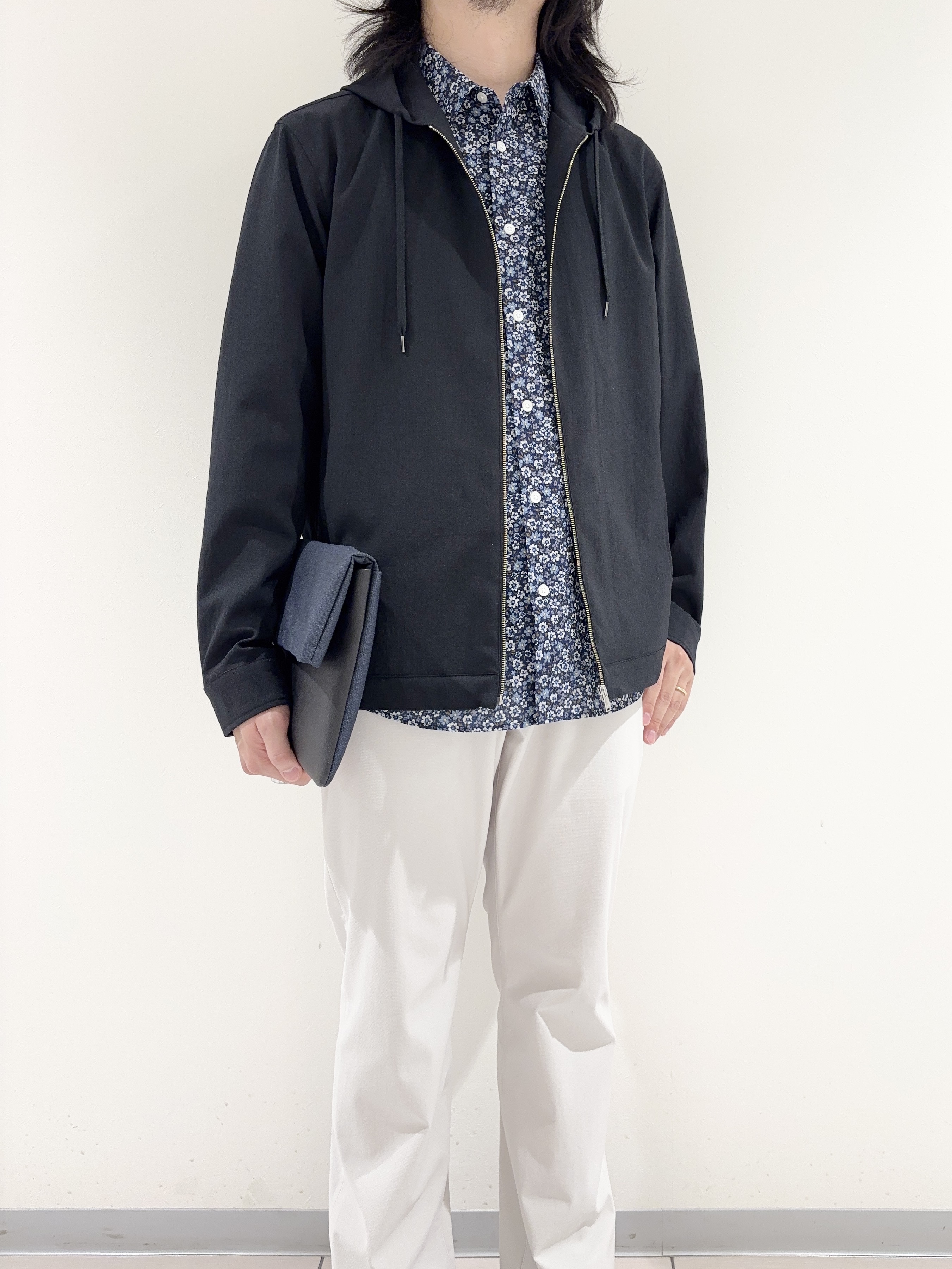 及川さんの「TAKEO KIKUCHI｜【撥水・洗える・シワになりにくい】 リランチェ（R） フードブルゾン」を使ったコーディネート
