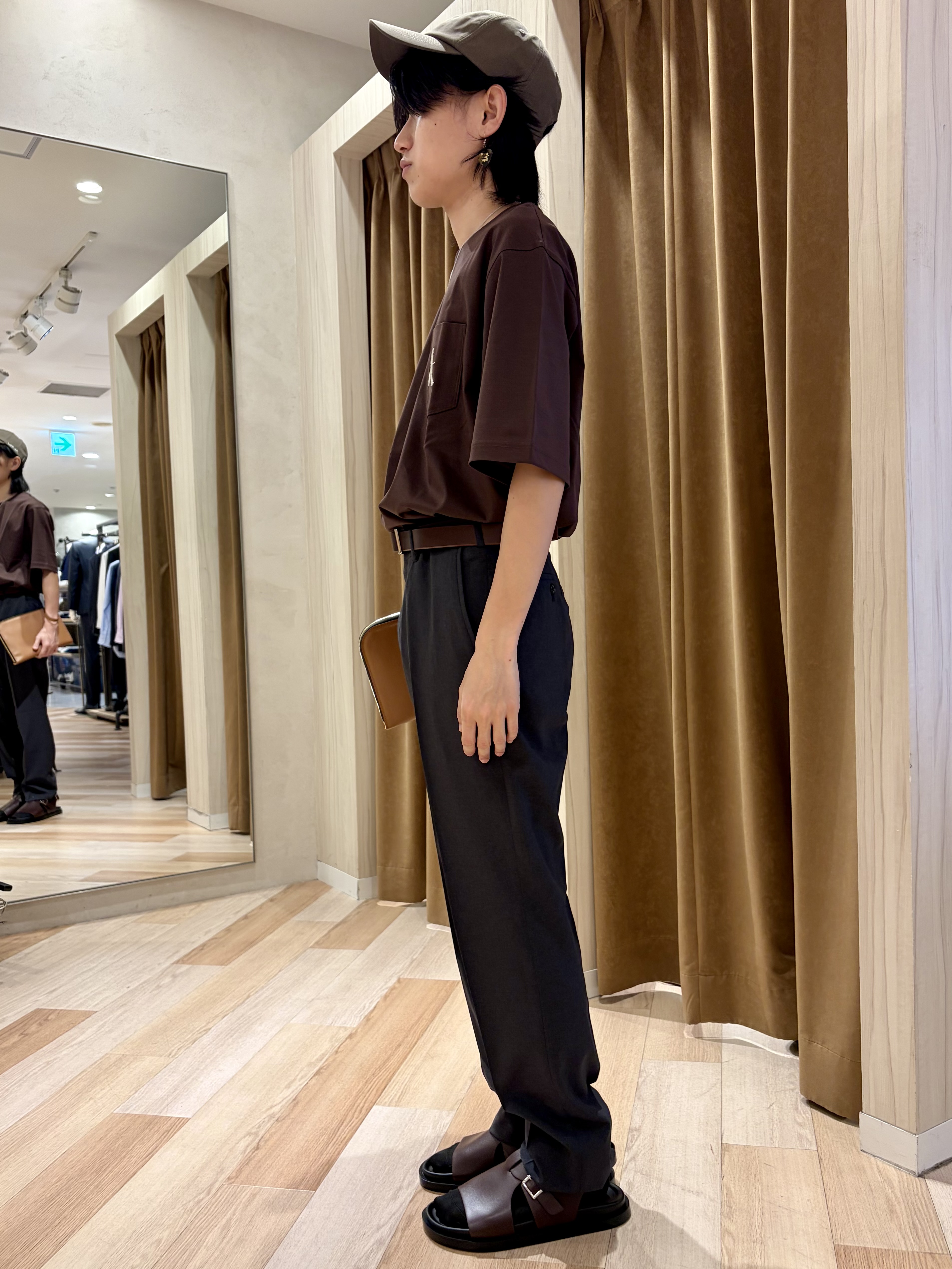 阿部智春さんの「TAKEO KIKUCHI｜【BOWLER HAT LABEL】アイスクリアコットンボーラーハットウォーカー 半袖ポケT」を使ったコーディネート