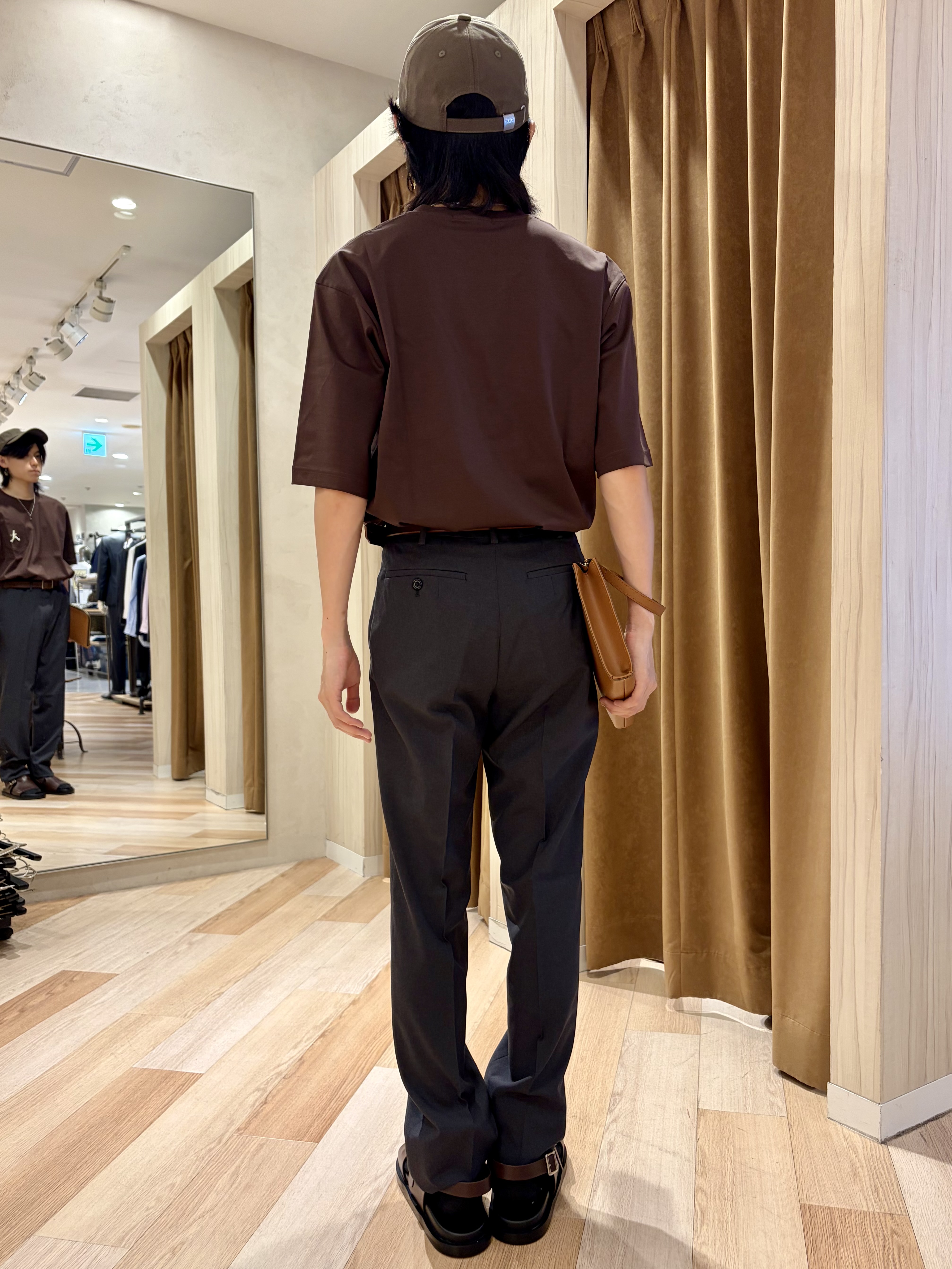 阿部智春さんの「TAKEO KIKUCHI｜【BOWLER HAT LABEL】アイスクリアコットンボーラーハットウォーカー 半袖ポケT」を使ったコーディネート