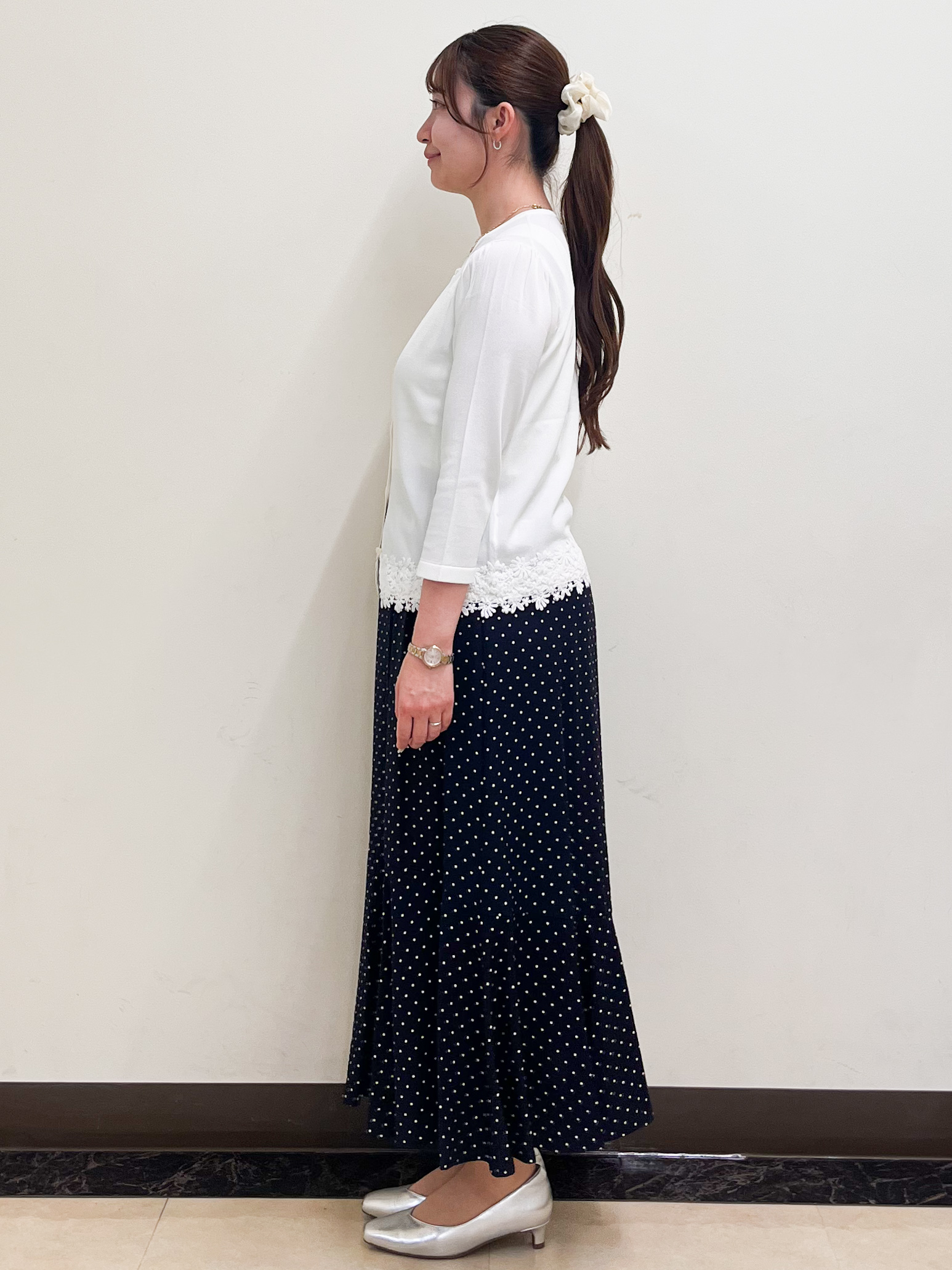 mikikoさんの「Reflect｜レースデザイン ニットカーディガン」を使ったコーディネート