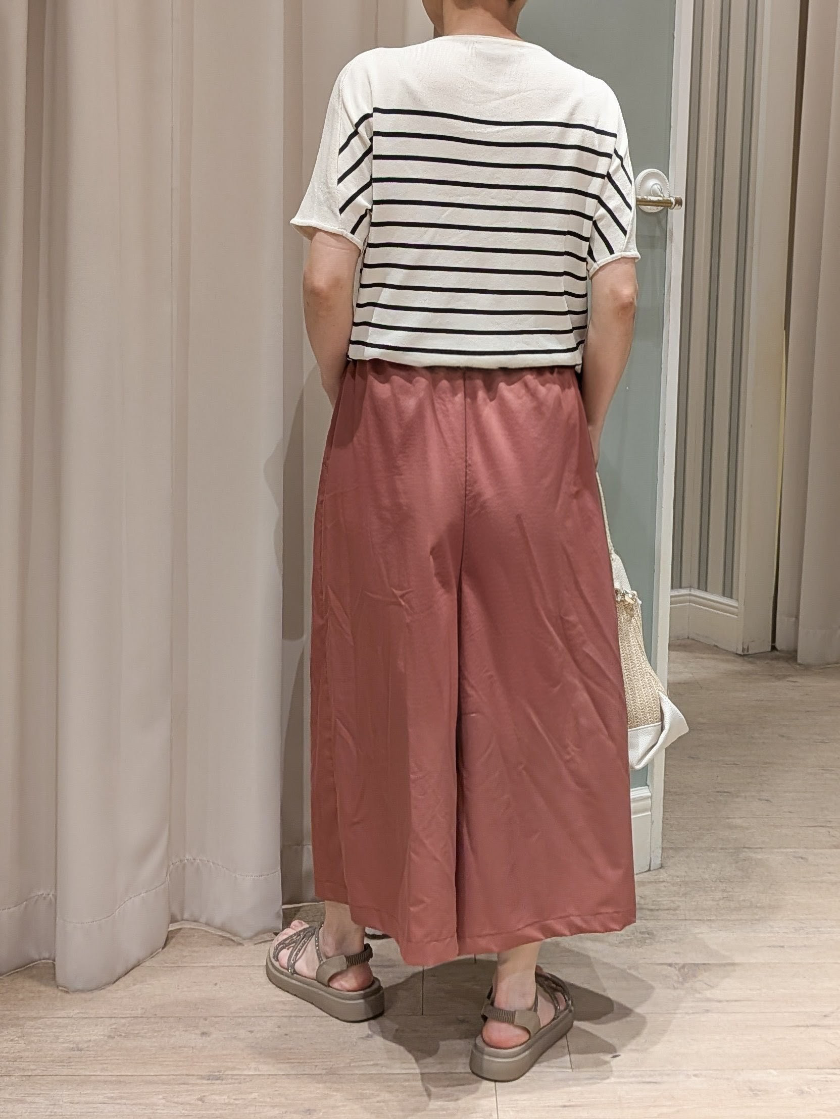 ちゃさんの「grove｜【シリーズ累計36万枚！名品ニット】やわらかドライタッチ ドルマンニット」を使ったコーディネート