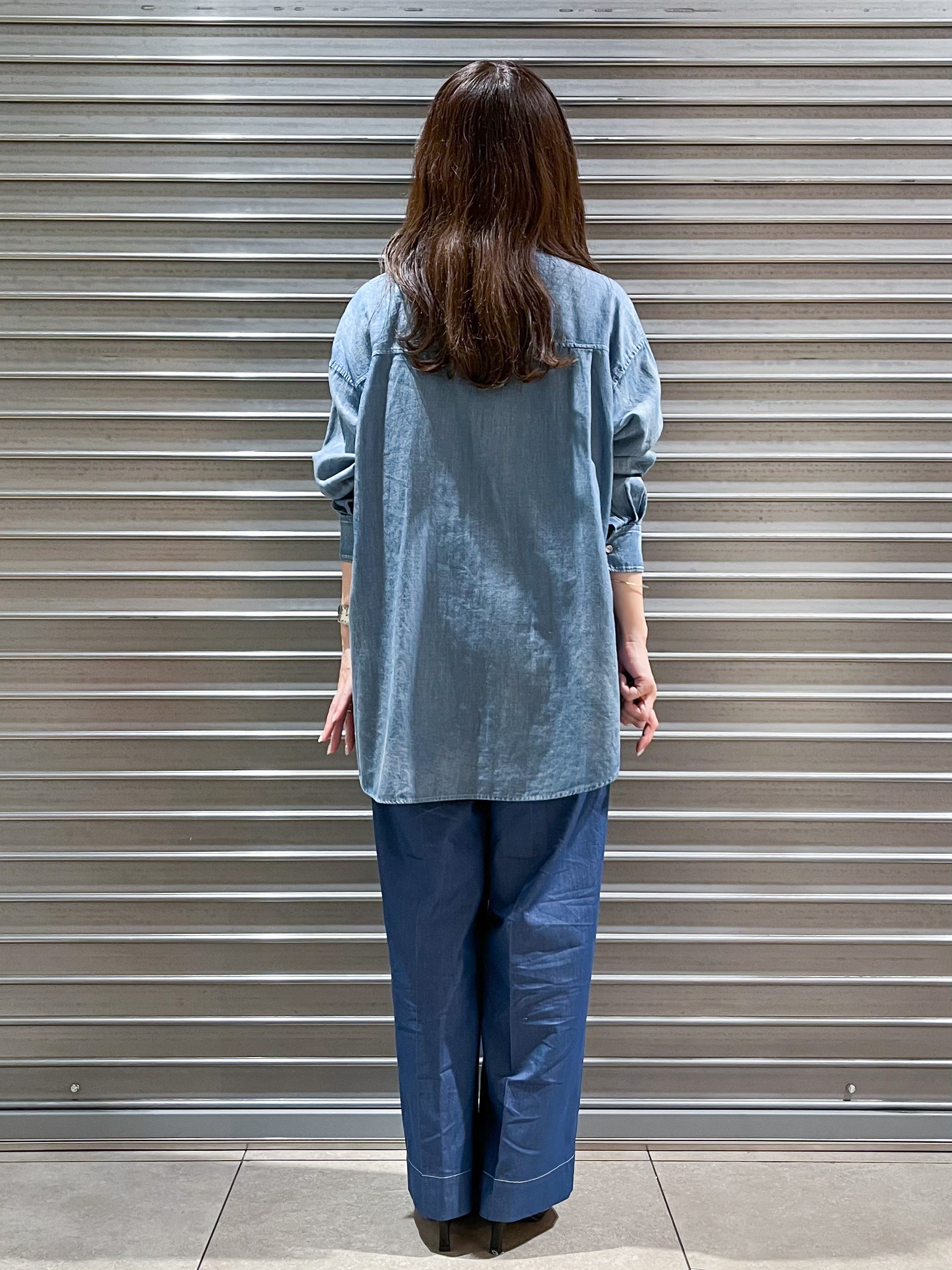 じゅんさんの「DRESSTERIOR｜【涼しく着映え】シアーデニムシャツ」を使ったコーディネート