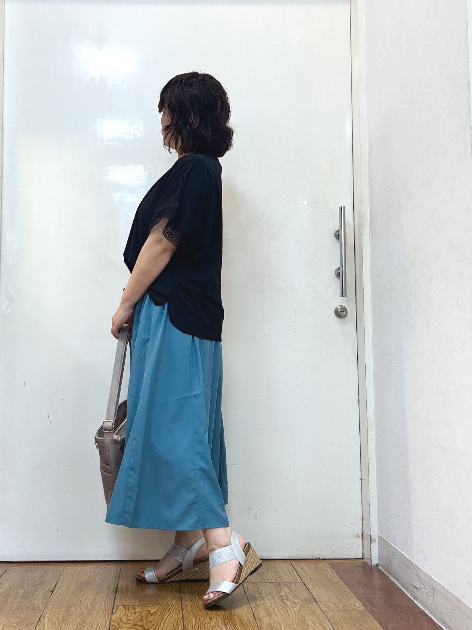 haruさんの「SHOO･LA･RUE｜【ひんやり/UV】お袖レースが上品 ゆったりとろみトップス」を使ったコーディネート
