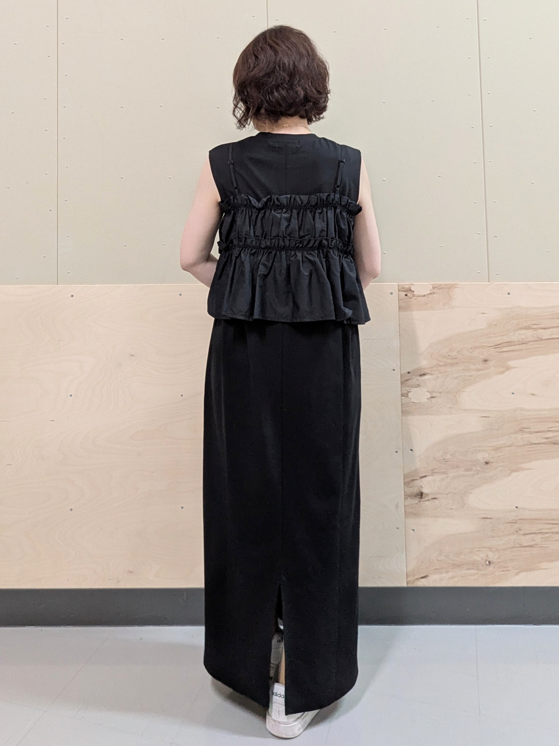 mamさんの「OPAQUE.CLIP｜【接触冷感】シアーラメドルマンショートカーディガン《洗濯機OK》」を使ったコーディネート