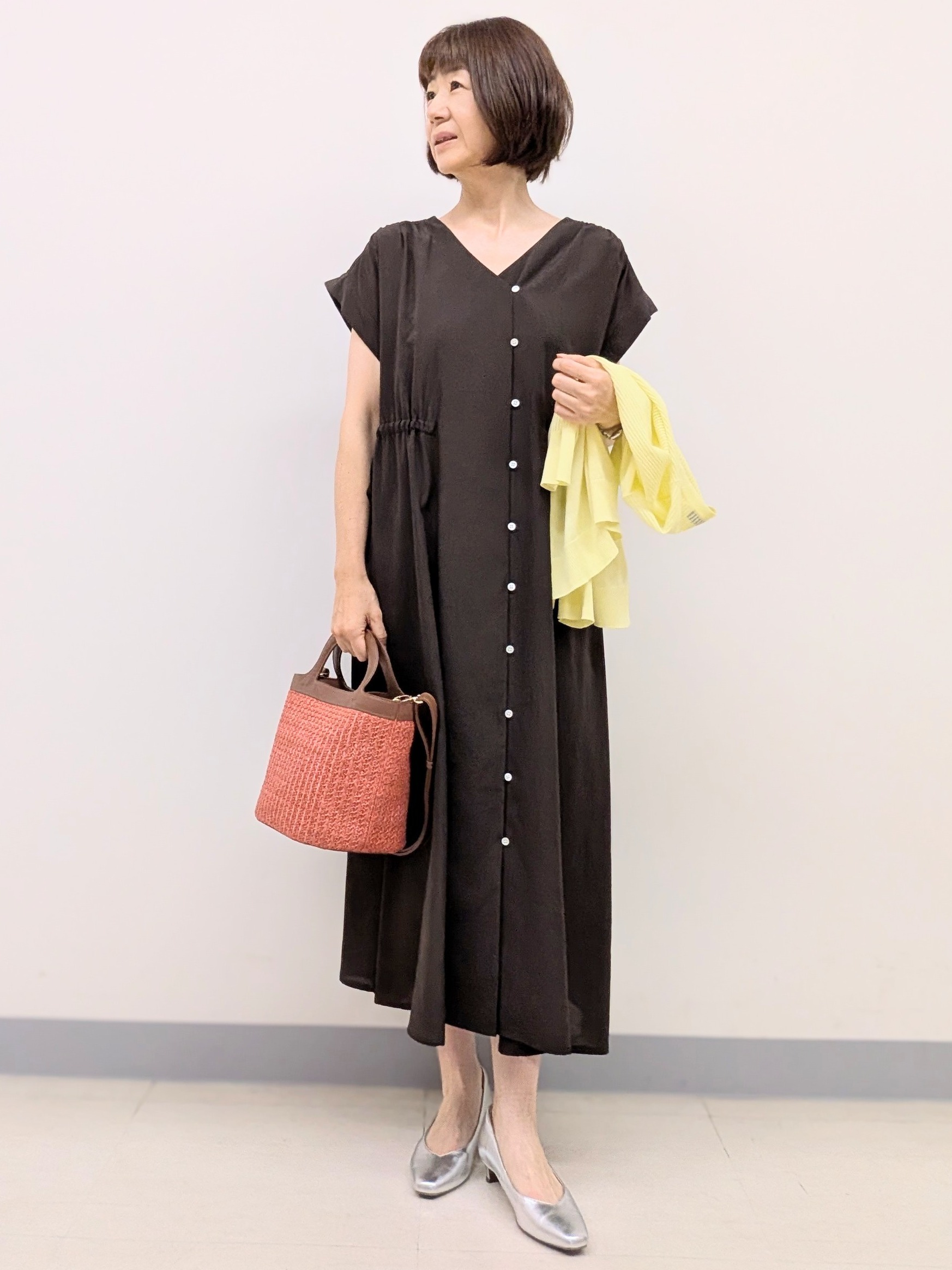 Ariさんの「Reflect｜【通気性あり／涼しい／マシンウォッシャブル】フロントボタンワンピース」を使ったコーディネート
