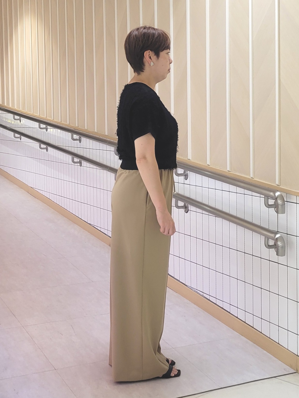 tomoさんの「COUP DE CHANCE｜【手洗い可】フリンジニットトップス」を使ったコーディネート