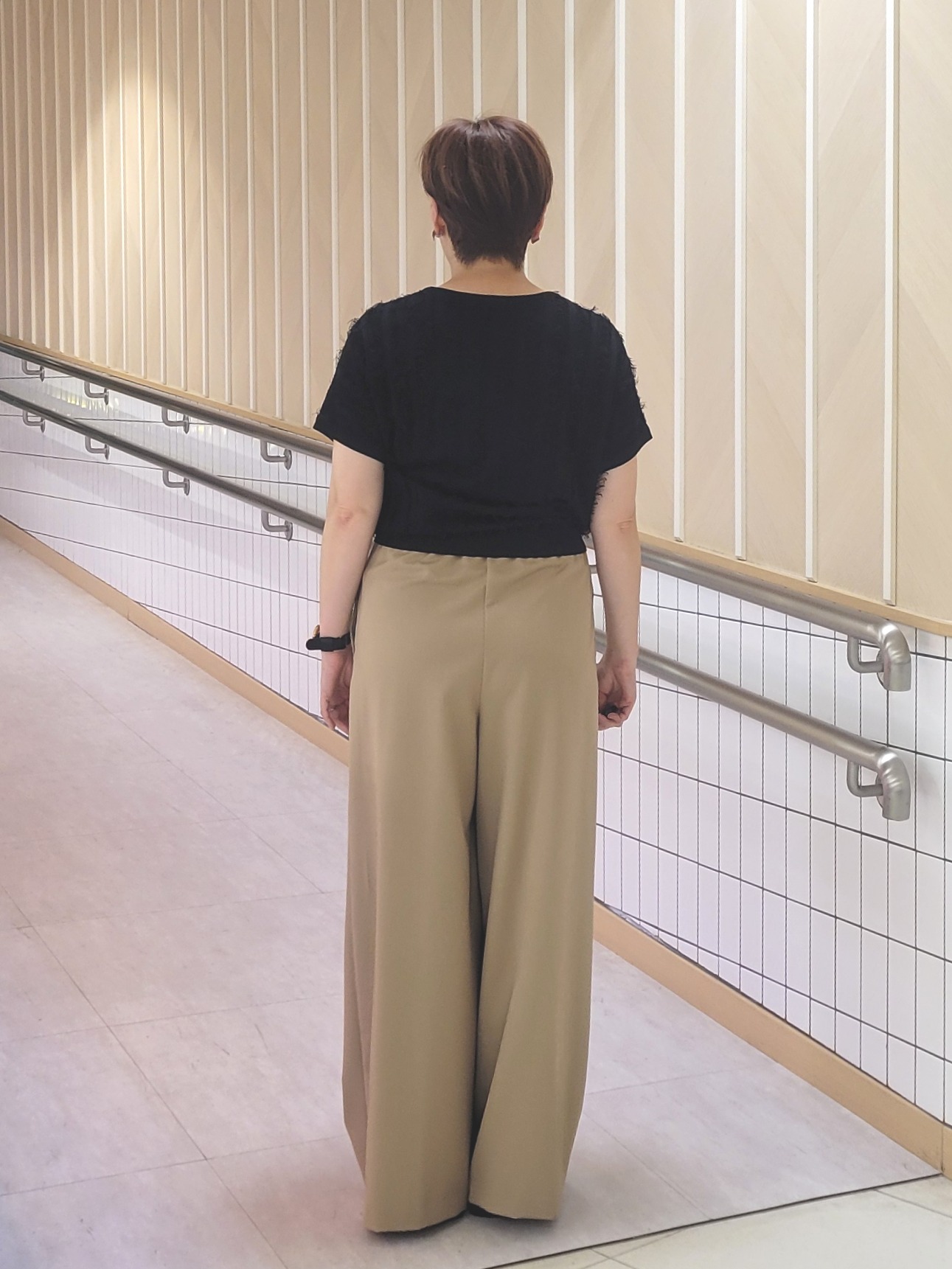 tomoさんの「COUP DE CHANCE｜【手洗い可】フリンジニットトップス」を使ったコーディネート