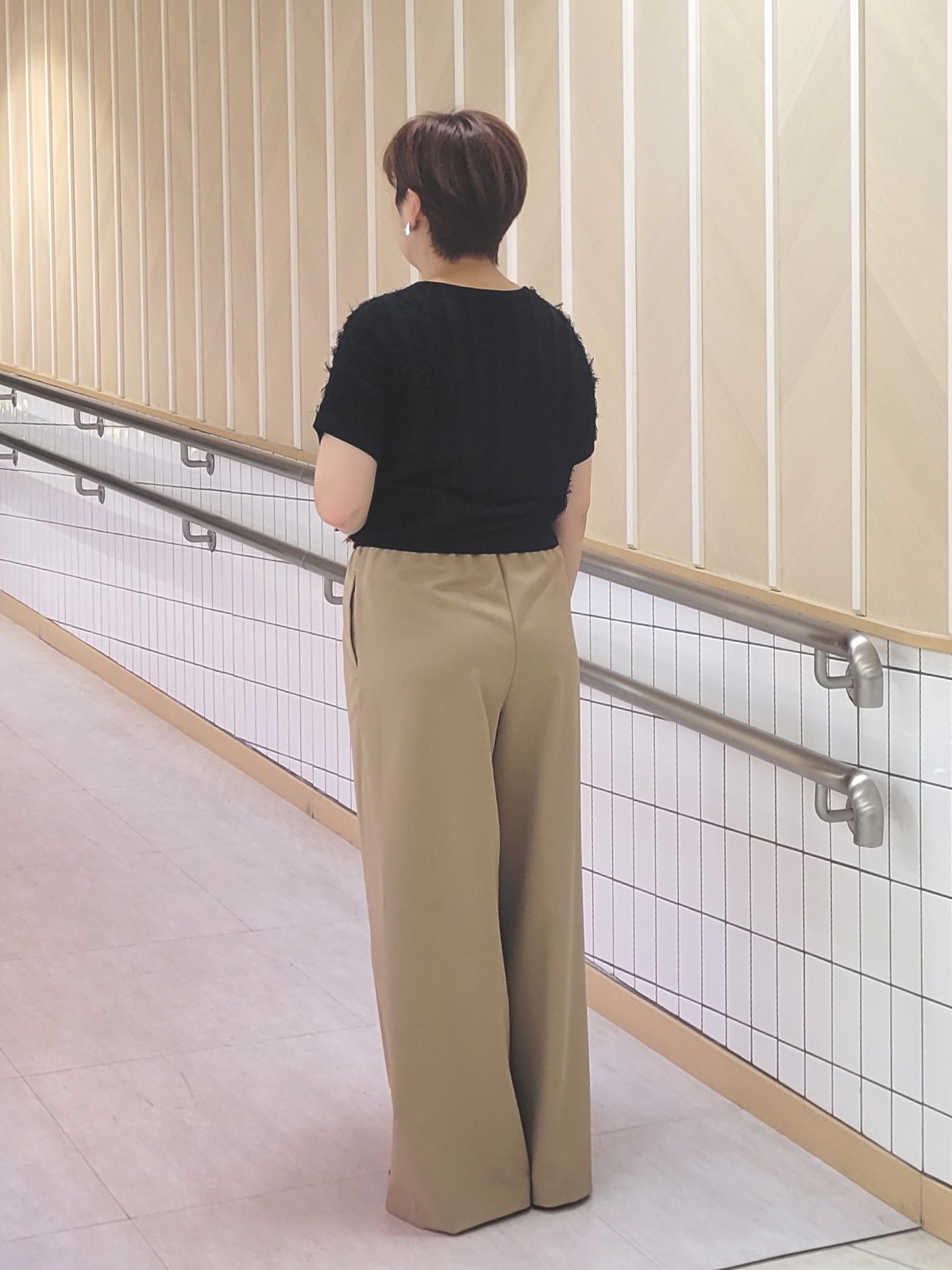 tomoさんの「COUP DE CHANCE｜【手洗い可】フリンジニットトップス」を使ったコーディネート