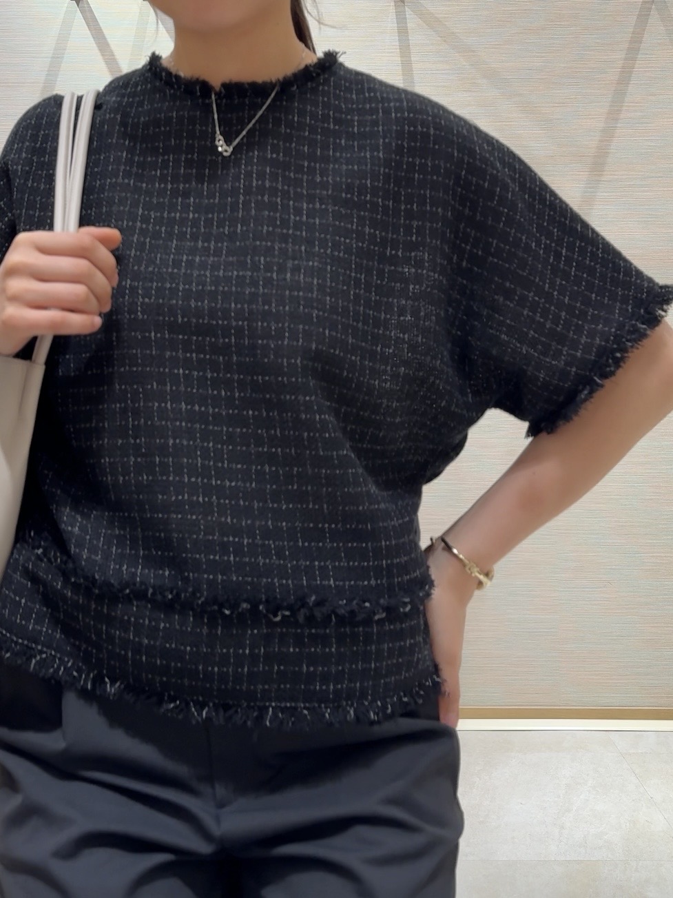 nanaさんの「UNTITLED｜ファンシーツイードブラウス」を使ったコーディネート