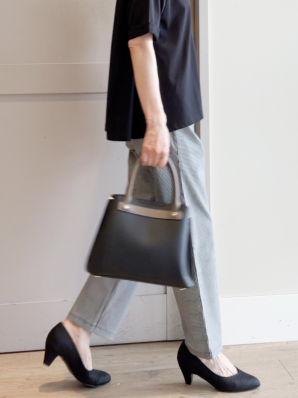 yamakoさんの「grove｜【遮熱／吸水速乾／接触冷感／UVカット】フレアシルエットTシャツ」を使ったコーディネート