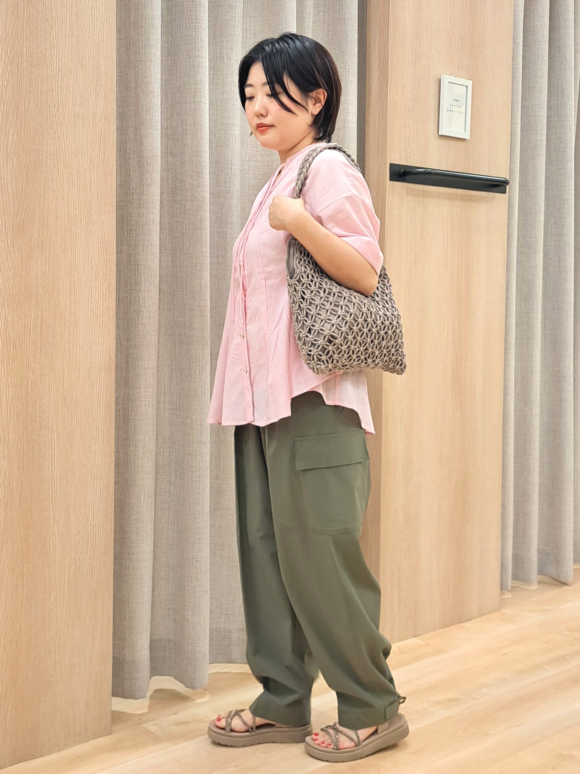 ふるさんの「grove｜【洗濯機OK・ひんやり】さらっと軽やか、夏のフレアシャツ」を使ったコーディネート