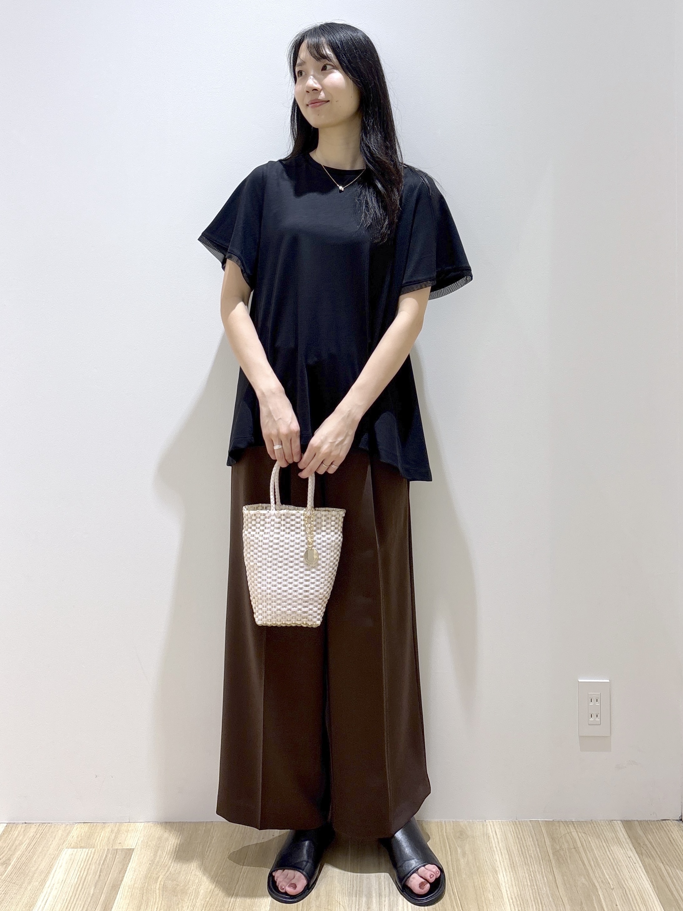 sachikoさんの「OPAQUE.CLIP｜【UVケア／接触冷感】スーパーアイス 袖チュールペプラムカットソー《洗濯機OK》」を使ったコーディネート
