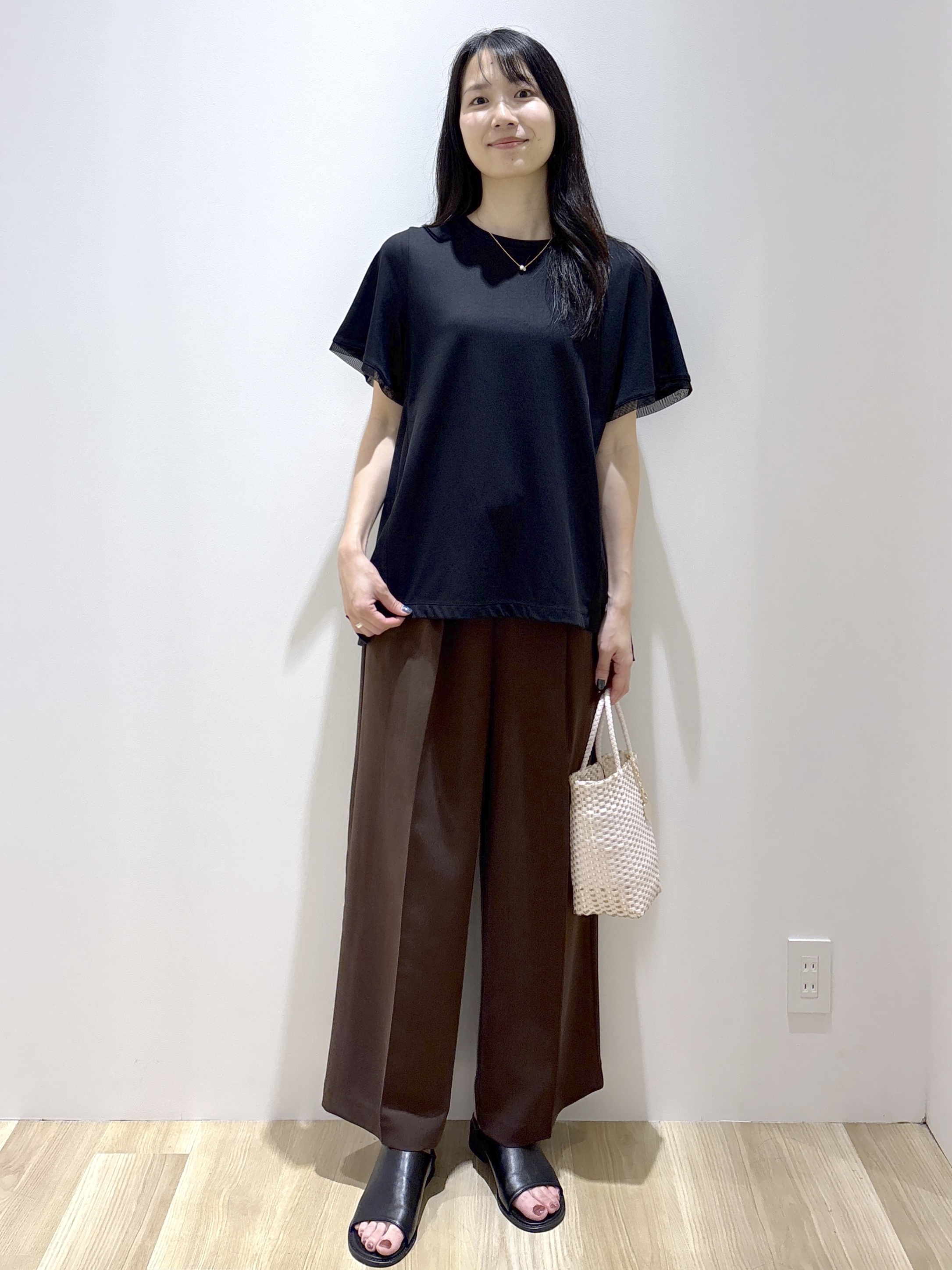 sachikoさんの「OPAQUE.CLIP｜【UVケア／接触冷感】スーパーアイス 袖チュールペプラムカットソー《洗濯機OK》」を使ったコーディネート