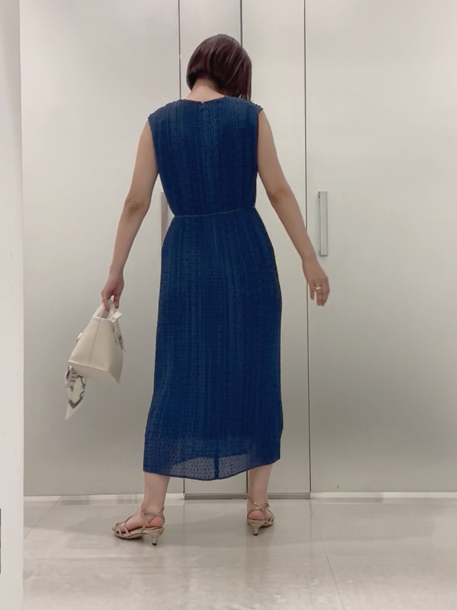 まどかさんの「UNTITLED｜【華やか/シアー感】ドットジャガードワンピース」を使ったコーディネート