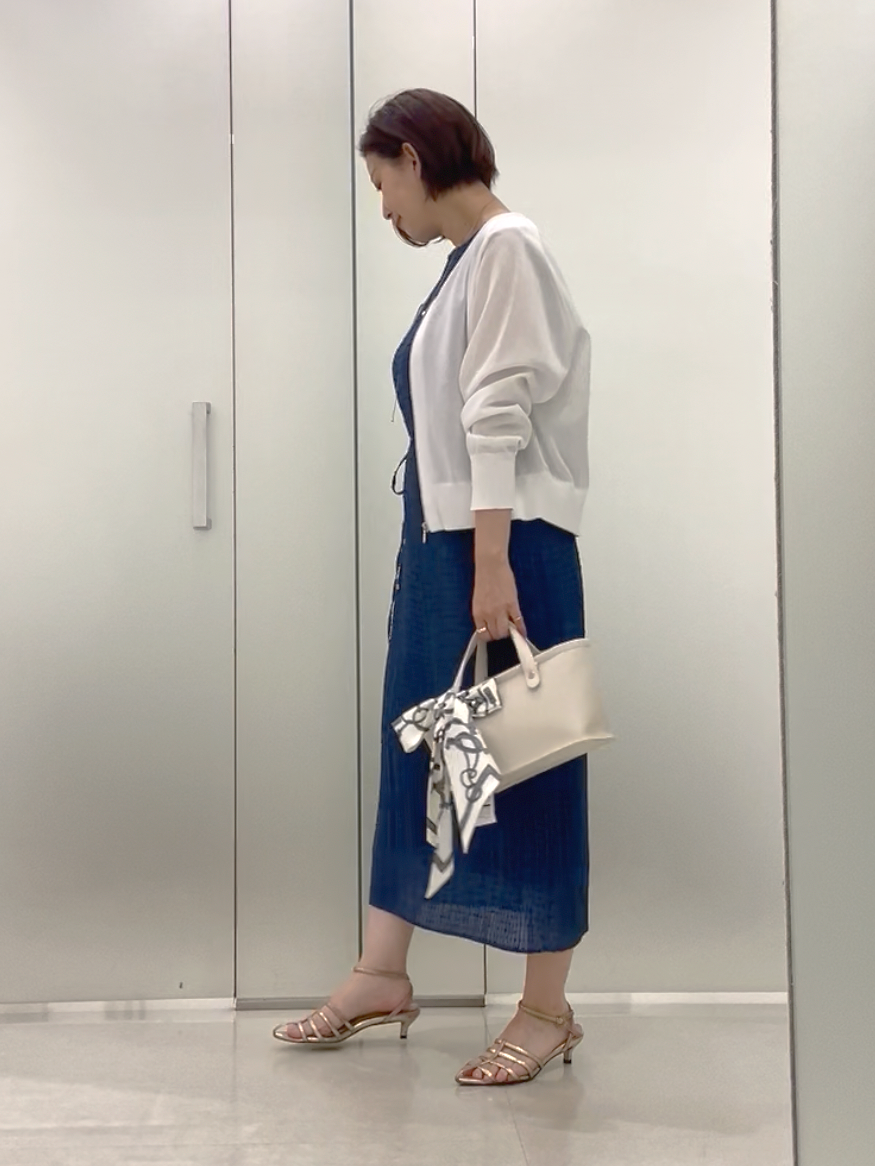 まどかさんの「UNTITLED｜【アンサンブル可/日除け・冷房対策】シアーレーヨンZIPカーディガン」を使ったコーディネート