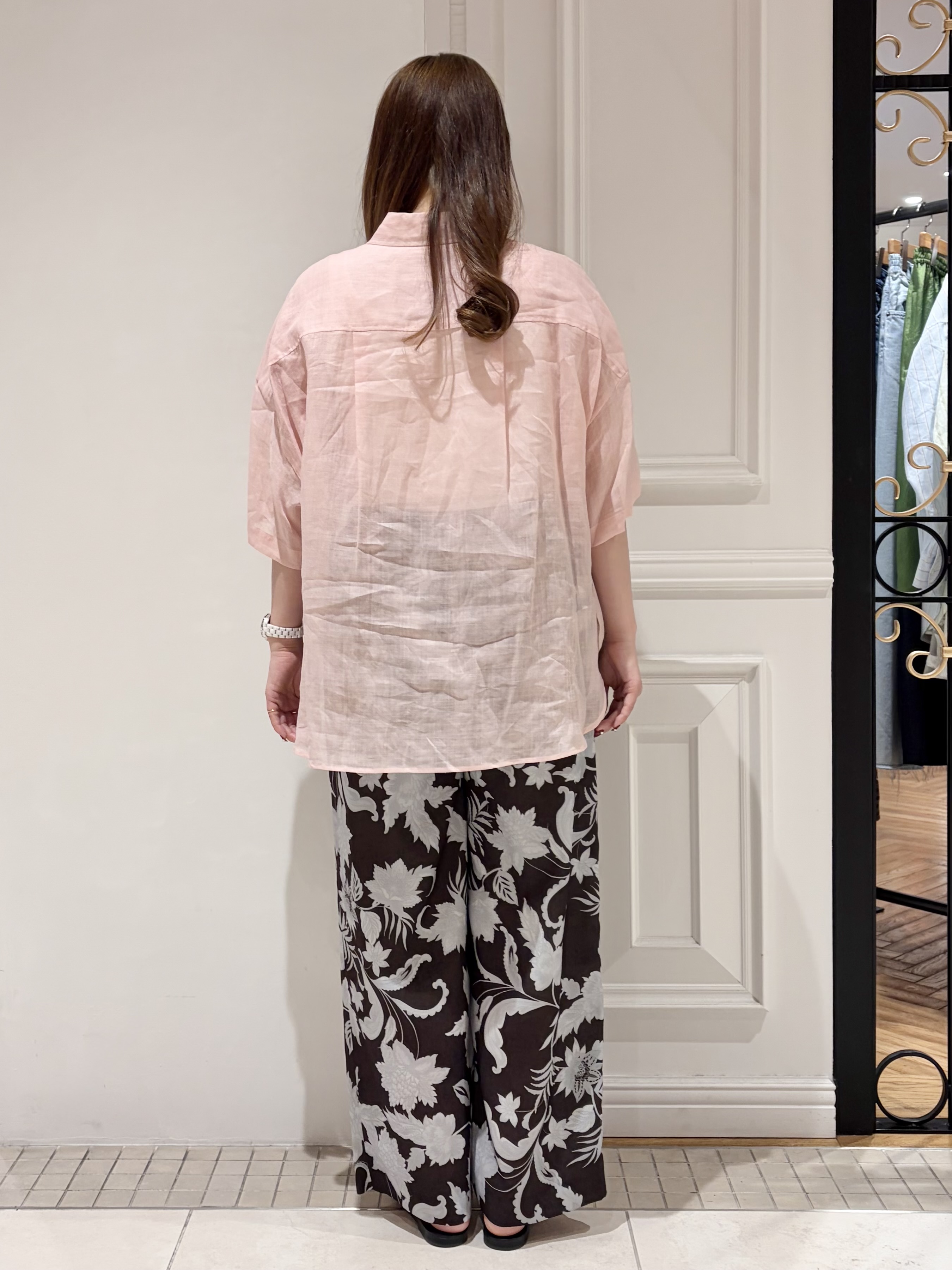 minowaさんの「DRESSTERIOR｜ピュアラミー シャツ」を使ったコーディネート