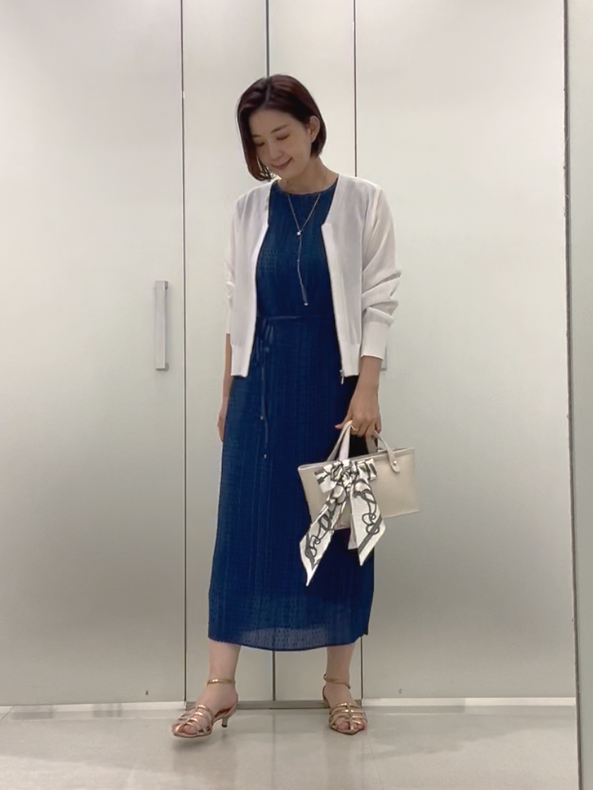 まどかさんの「UNTITLED｜【アンサンブル可/日除け・冷房対策】シアーレーヨンZIPカーディガン」を使ったコーディネート