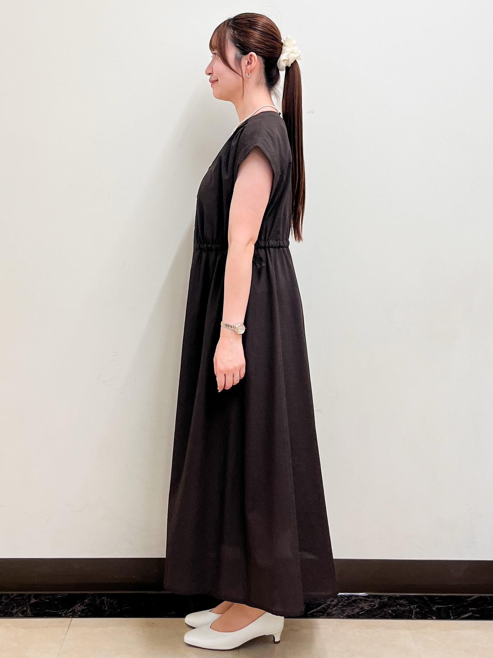 mikikoさんの「Reflect｜【通気性あり／涼しい／マシンウォッシャブル】フロントボタンワンピース」を使ったコーディネート