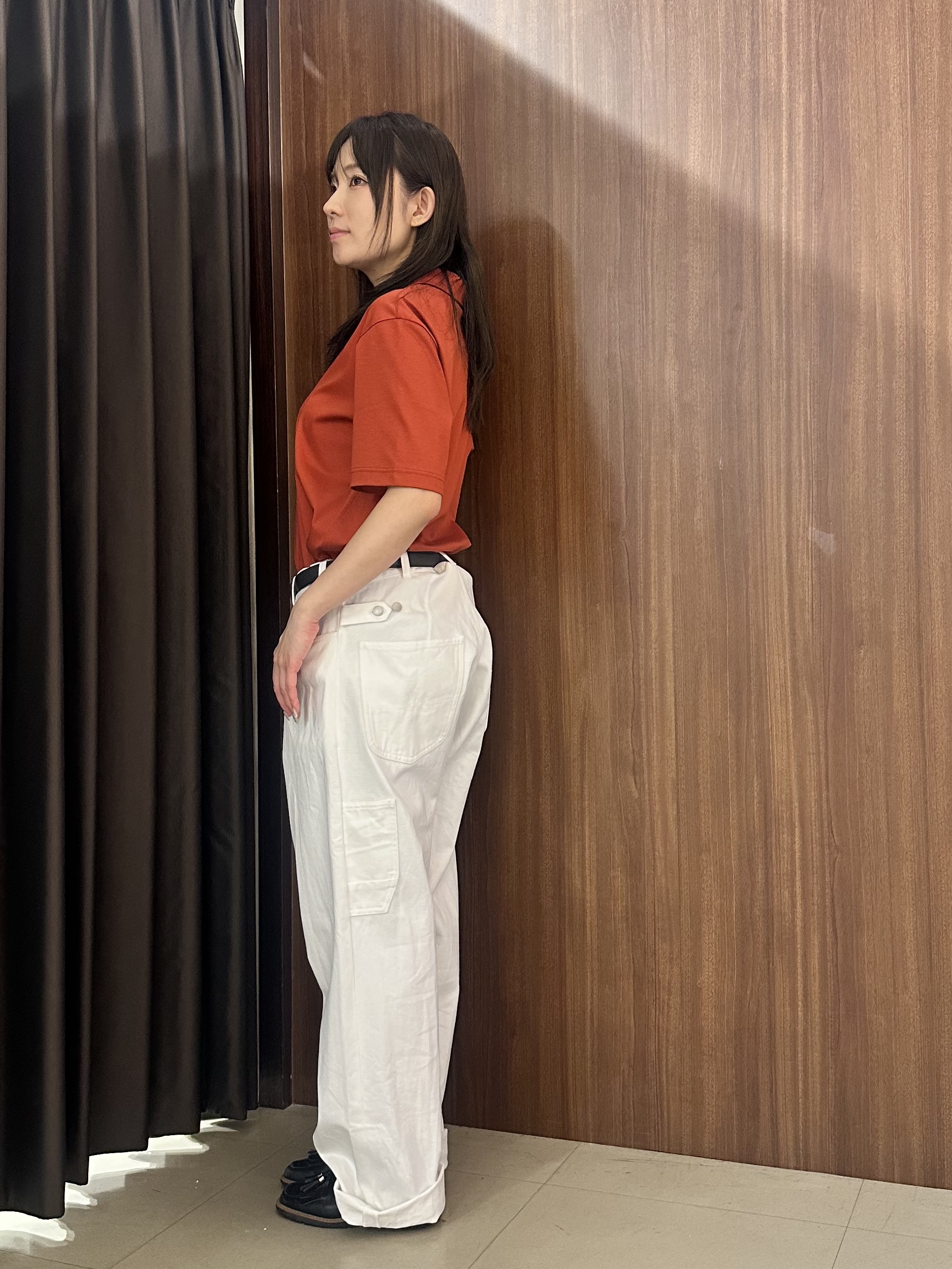 オノアサミさんの「TAKEO KIKUCHI｜【接触冷感】アイスクリアコットン ワンポイント ポロシャツ」を使ったコーディネート