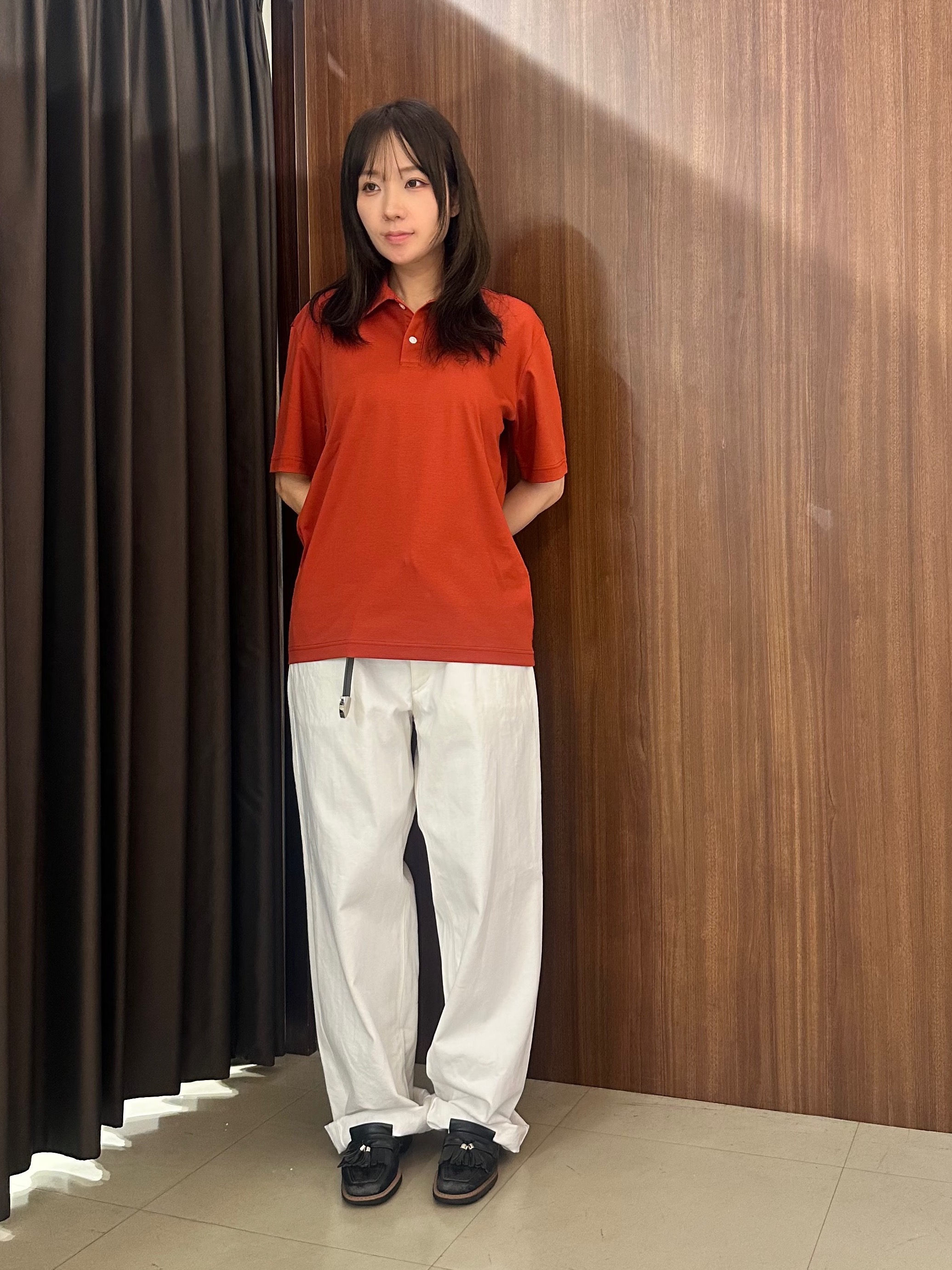 オノアサミさんの「TAKEO KIKUCHI｜【接触冷感】アイスクリアコットン ワンポイント ポロシャツ」を使ったコーディネート