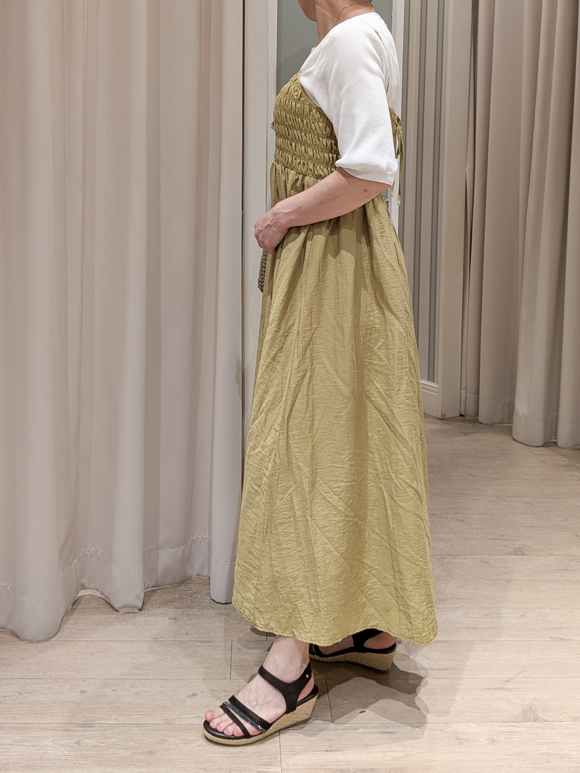 ちゃさんの「grove｜【シリーズ累計36万枚/UVカット・ひんやり・洗濯機OK】やわらかドライタッチ 五分袖クルーネックニ」を使ったコーディネート