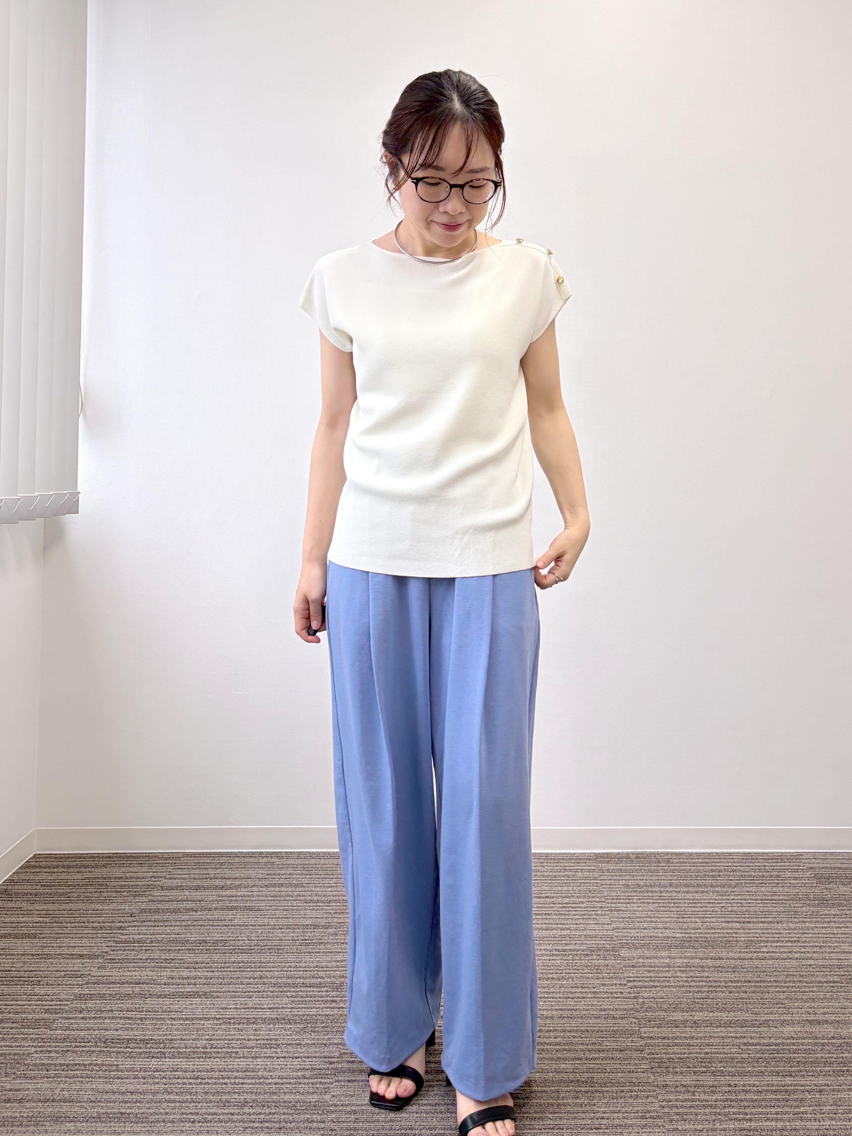 saoriさんの「【冷感】ジャージー素材タックパンツ」を使ったコーディネート