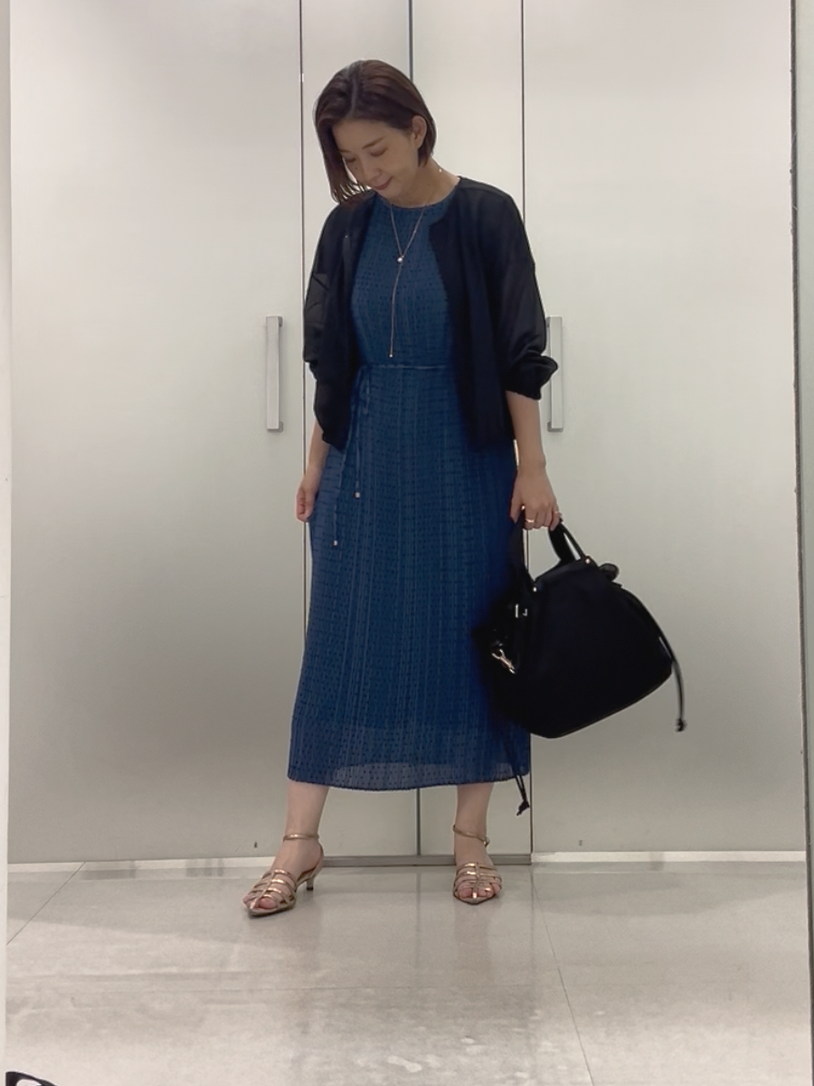 まどかさんの「UNTITLED｜【華やか/シアー感】ドットジャガードワンピース」を使ったコーディネート
