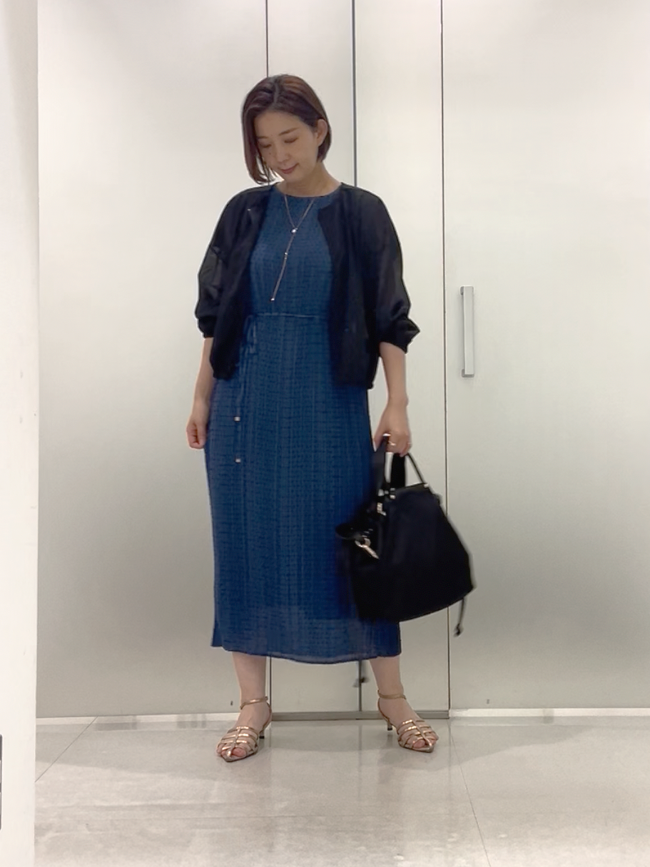 まどかさんの「UNTITLED｜【華やか/シアー感】ドットジャガードワンピース」を使ったコーディネート