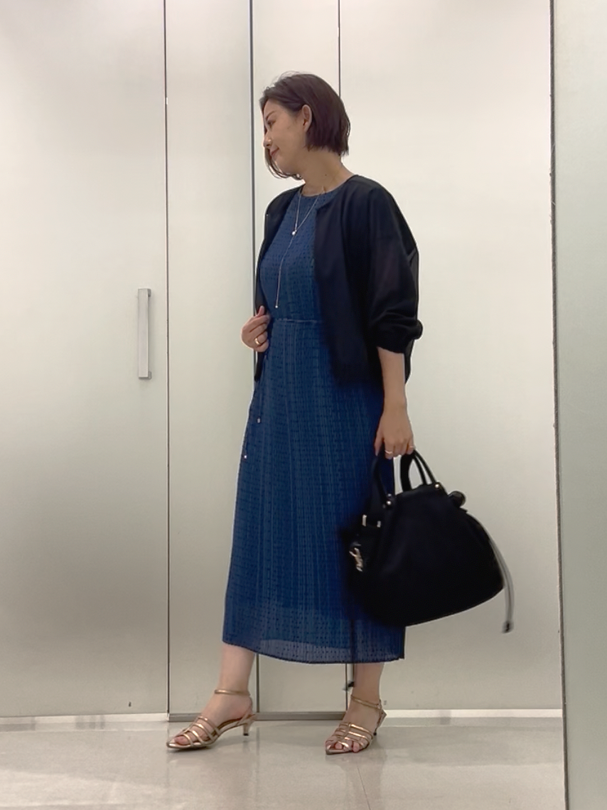まどかさんの「UNTITLED｜【華やか/シアー感】ドットジャガードワンピース」を使ったコーディネート