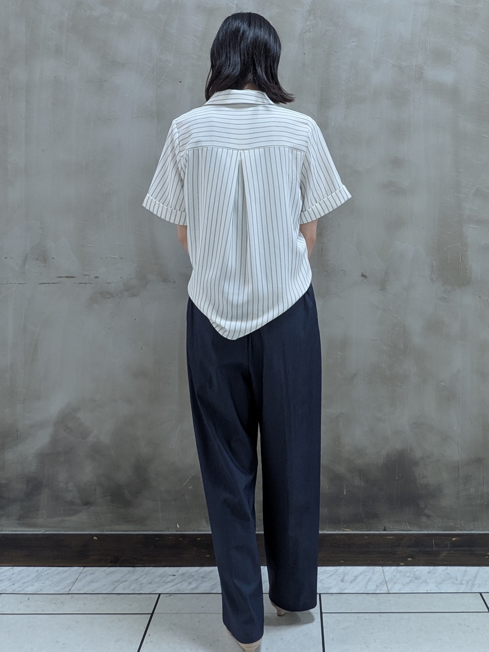 shioさんの「grove｜半袖になって再登場！【洗える】チャーム付きマルチWAYボウタイブラウス」を使ったコーディネート