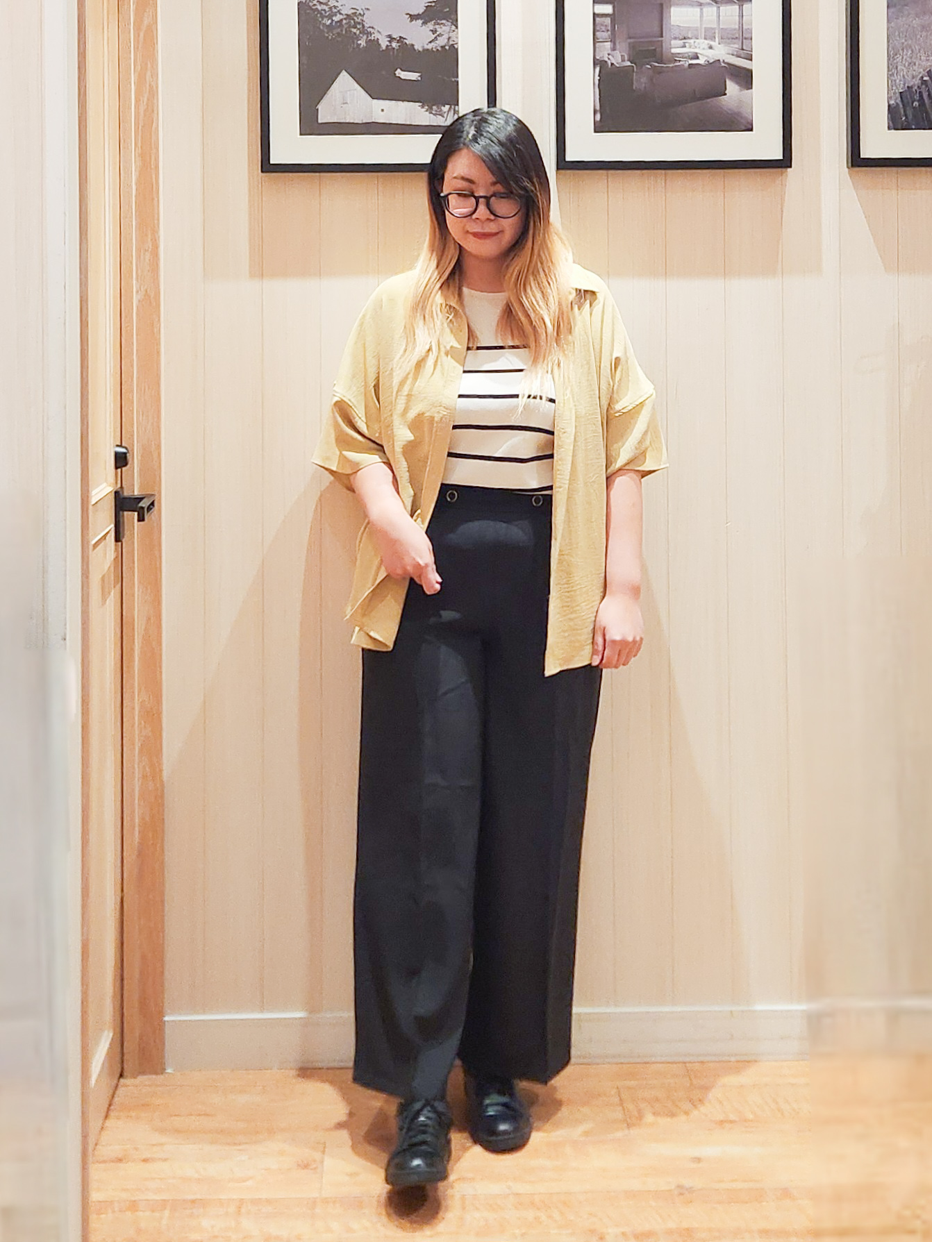 れーやんさんの「SHOO･LA･RUE｜【高レビュー/洗濯後しわになりにくい/体型カバー】きちんとゆるっと 大人の抜け感 ポンチョ風カラーシ」を使ったコーディネート