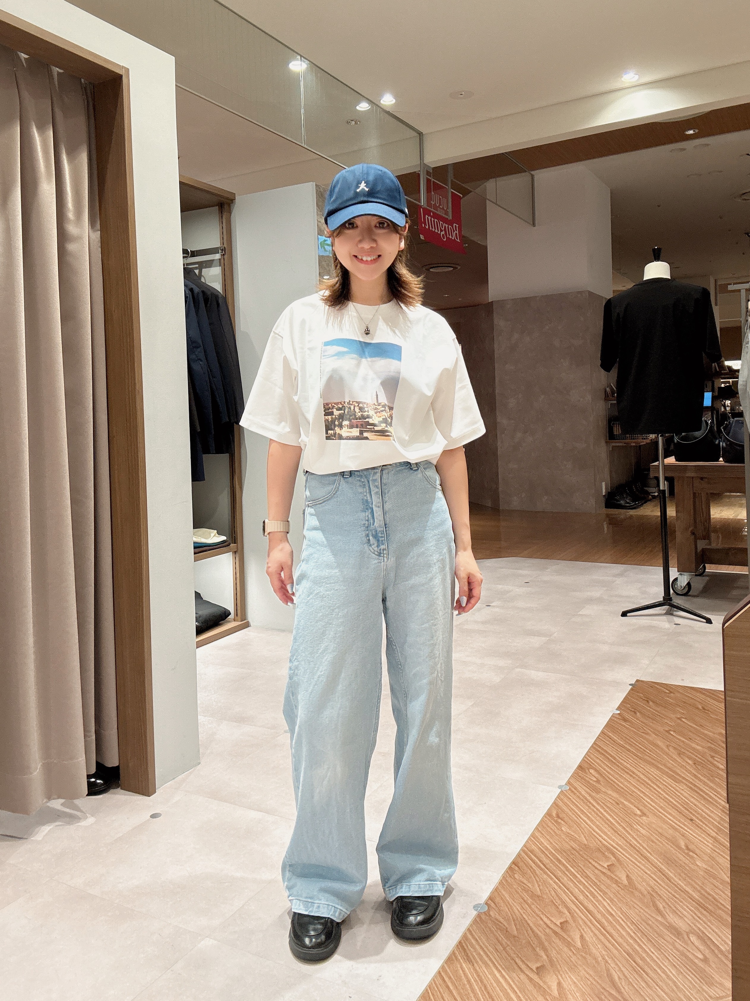 hanechanさんの「TAKEO KIKUCHI｜マラケシュ フォト Tシャツ」を使ったコーディネート