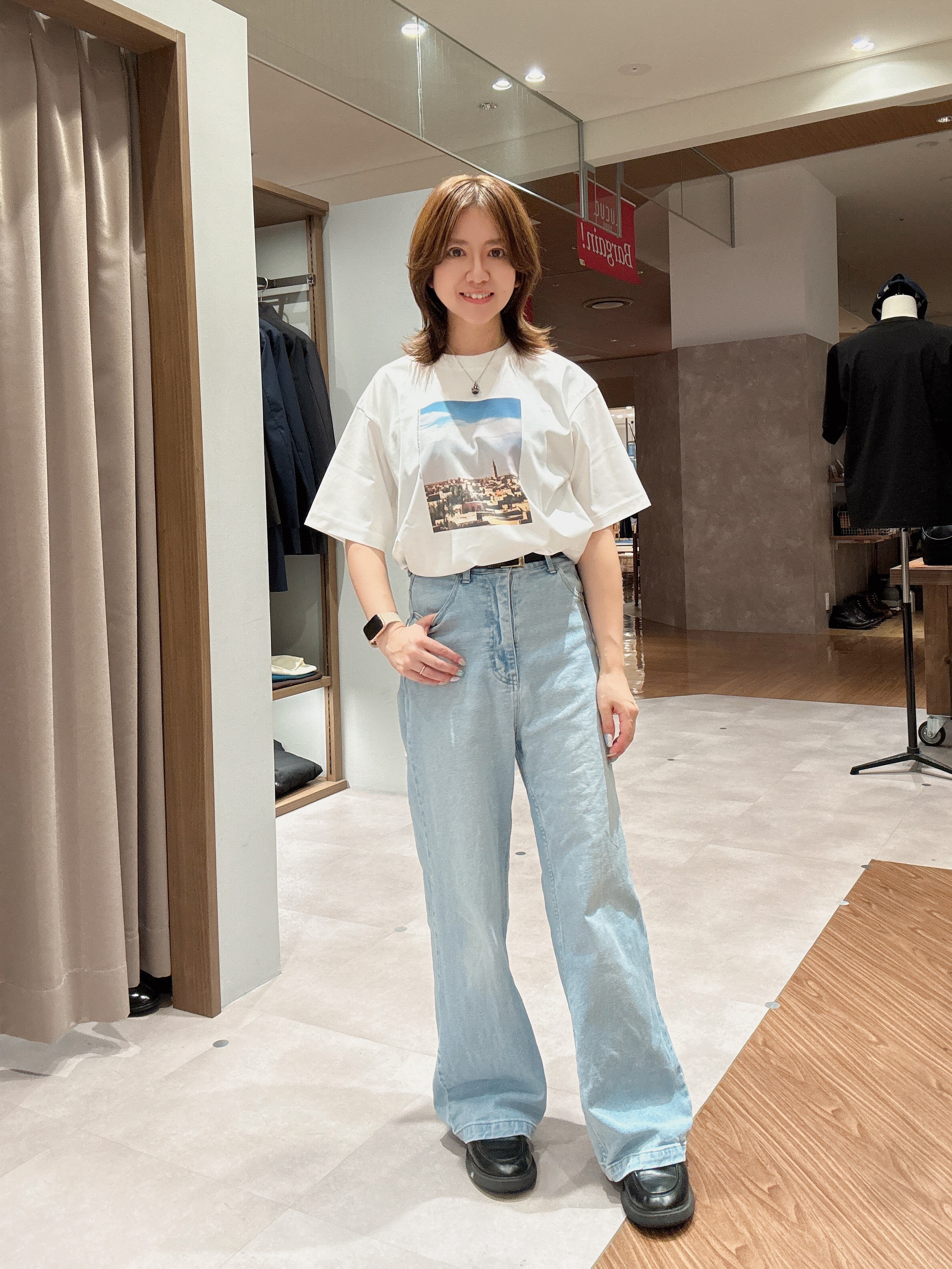hanechanさんの「TAKEO KIKUCHI｜マラケシュ フォト Tシャツ」を使ったコーディネート