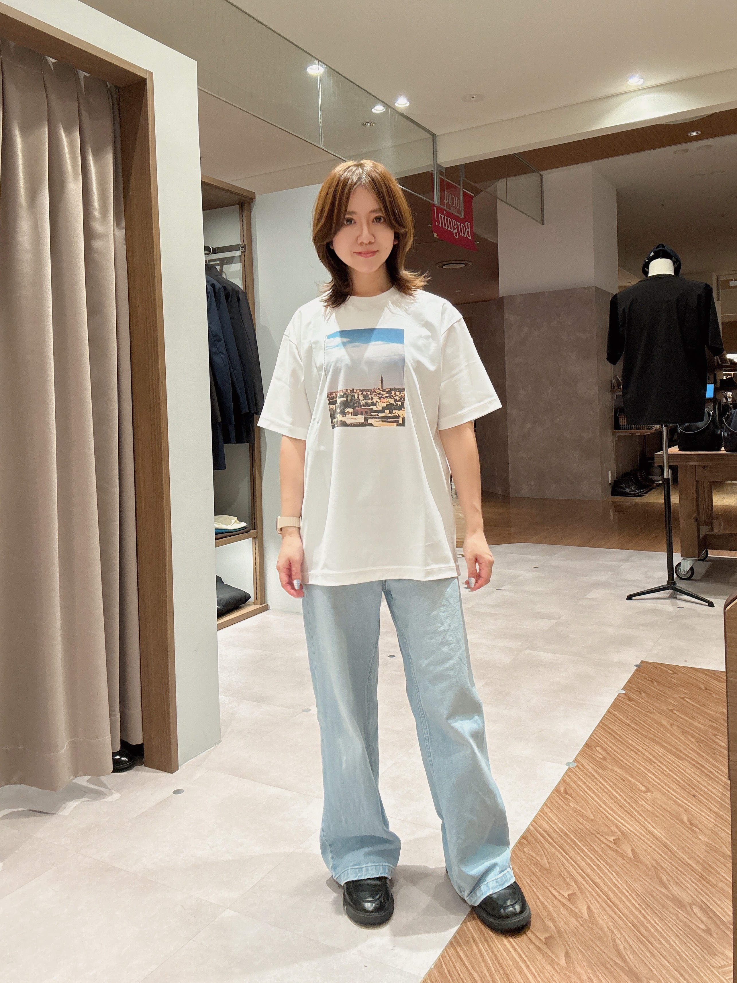hanechanさんの「TAKEO KIKUCHI｜マラケシュ フォト Tシャツ」を使ったコーディネート