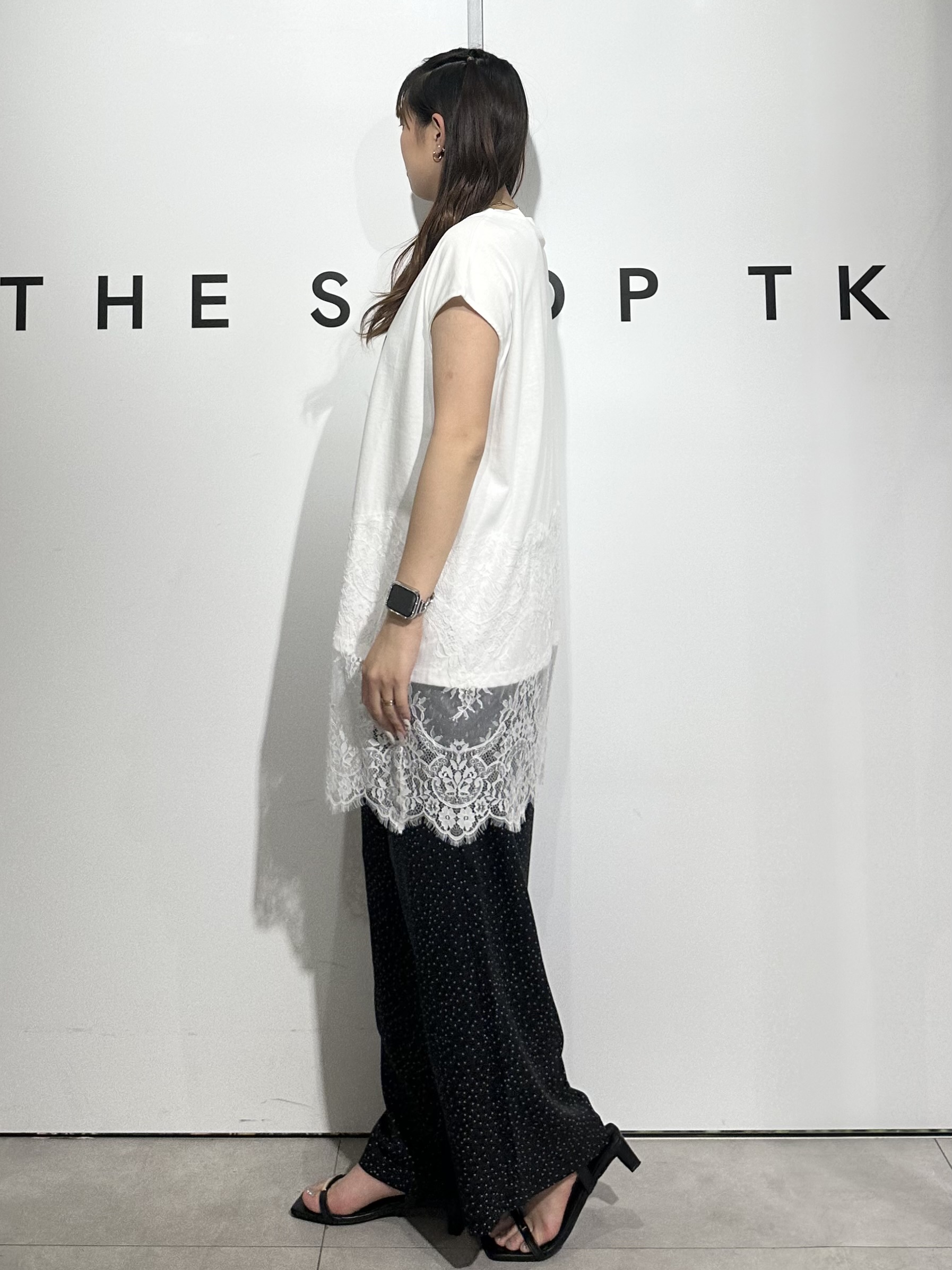 cottonさんの「THE SHOP TK｜レース切替 ロングTシャツ」を使ったコーディネート