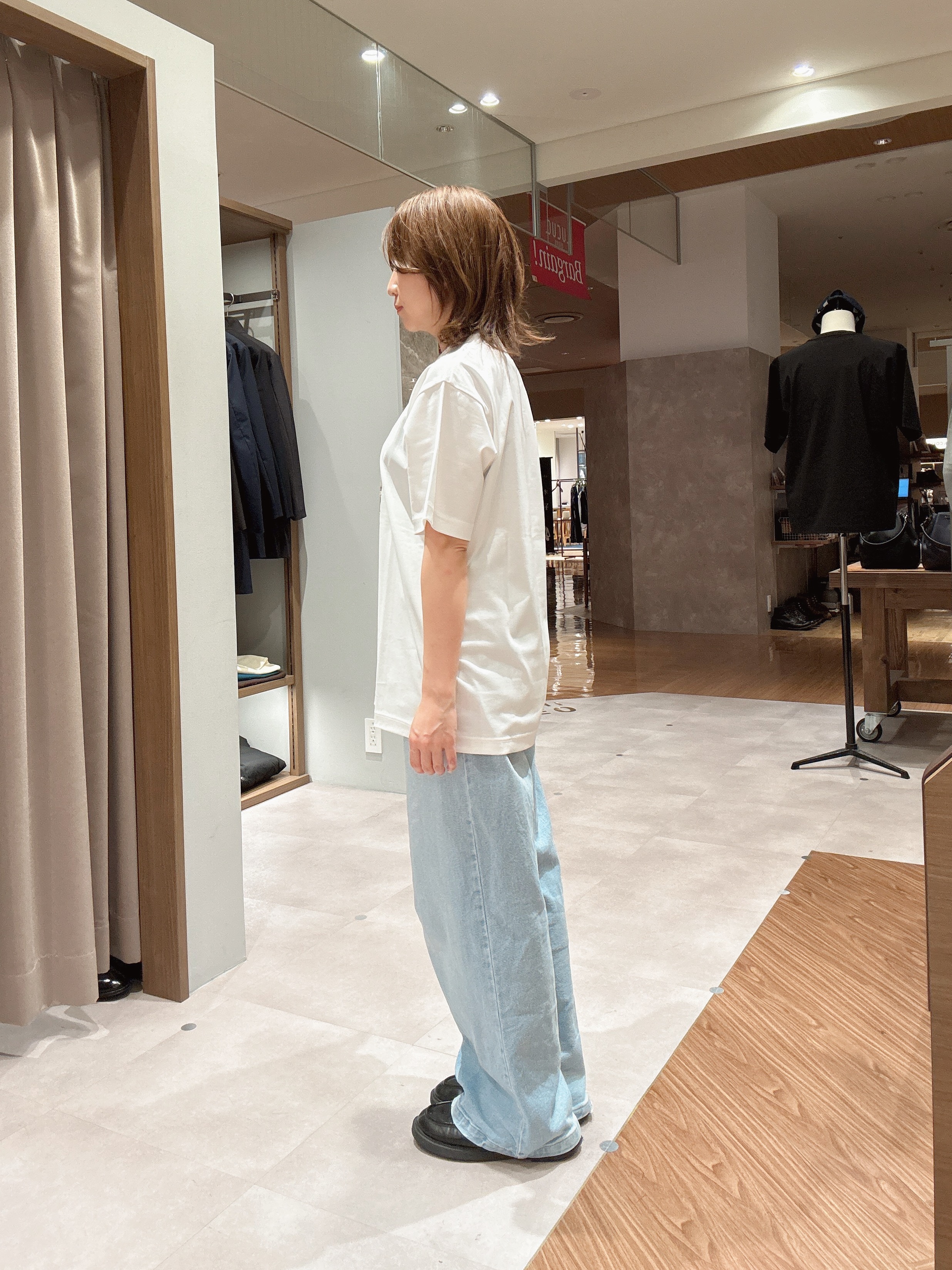 hanechanさんの「TAKEO KIKUCHI｜マラケシュ フォト Tシャツ」を使ったコーディネート